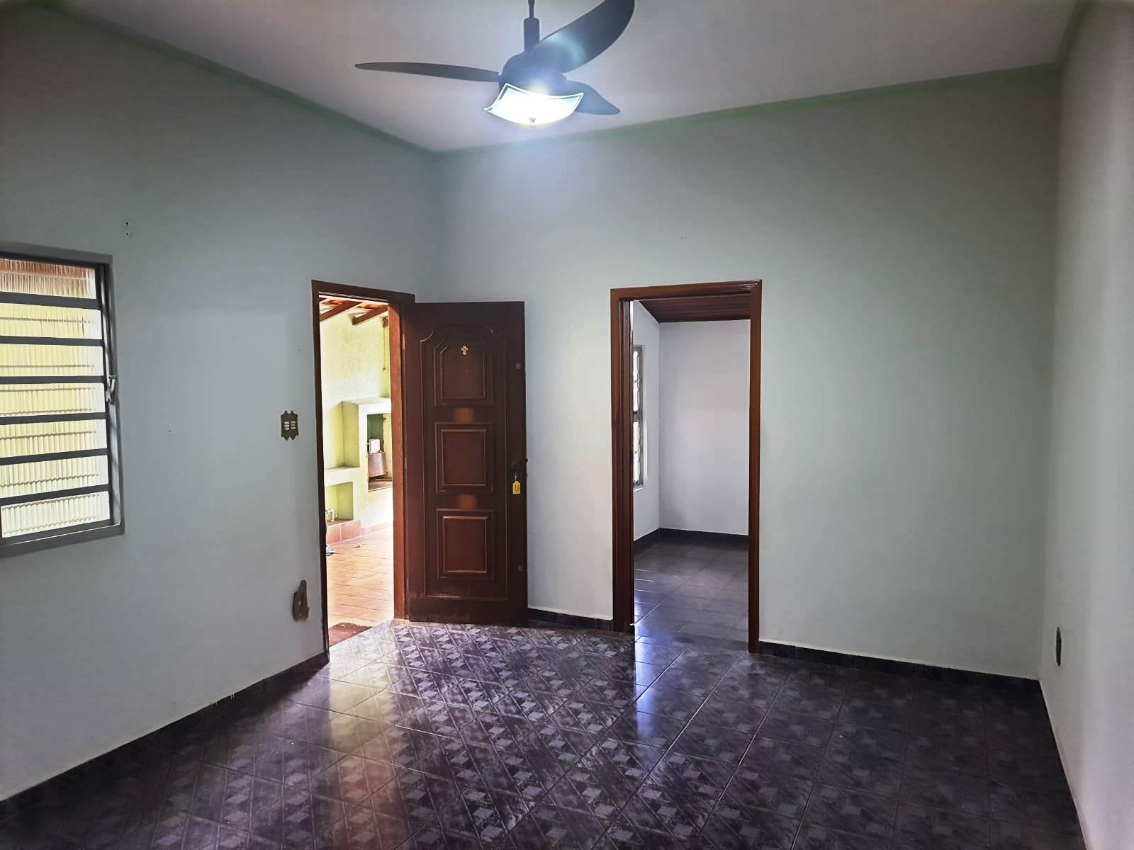 ÓTIMA CASA NO CENTRO