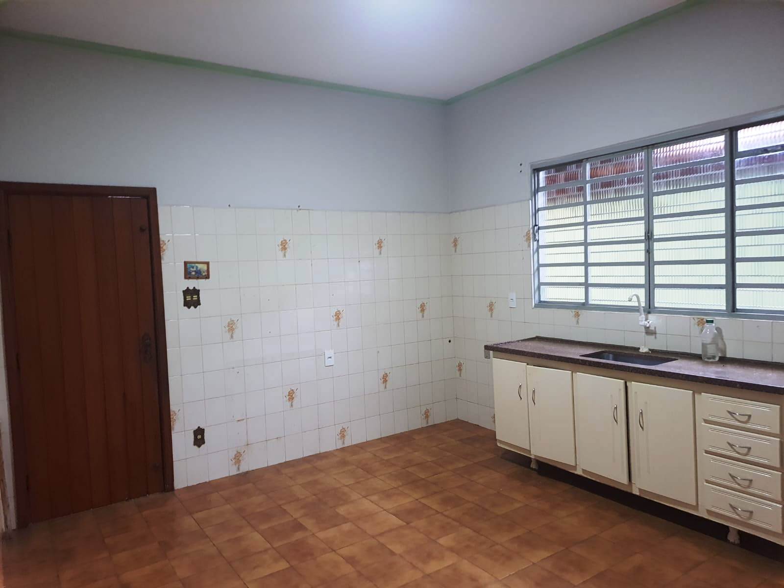 ÓTIMA CASA NO CENTRO