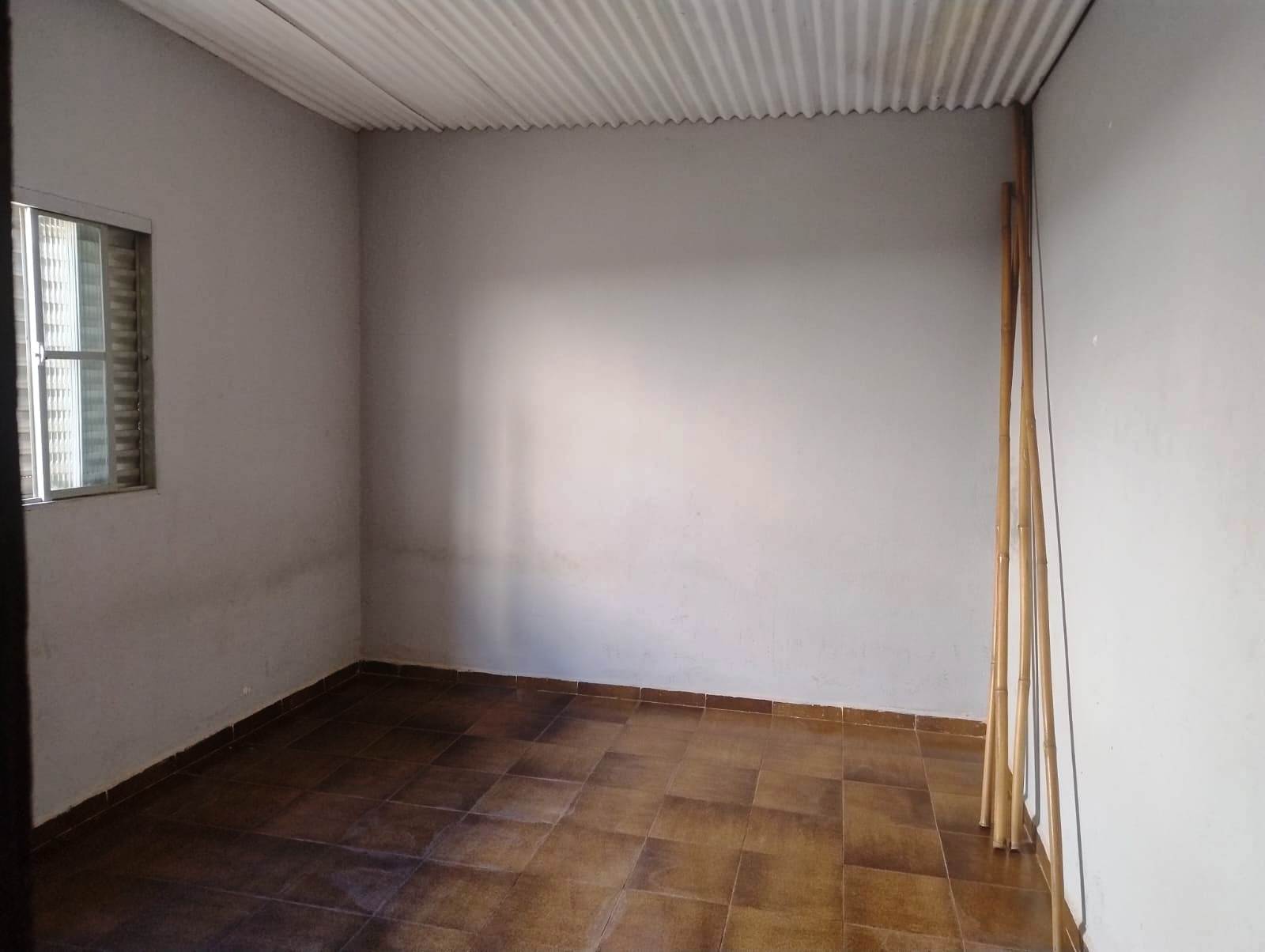 CASA COM EDICULA NO CIDADE JARDIM 