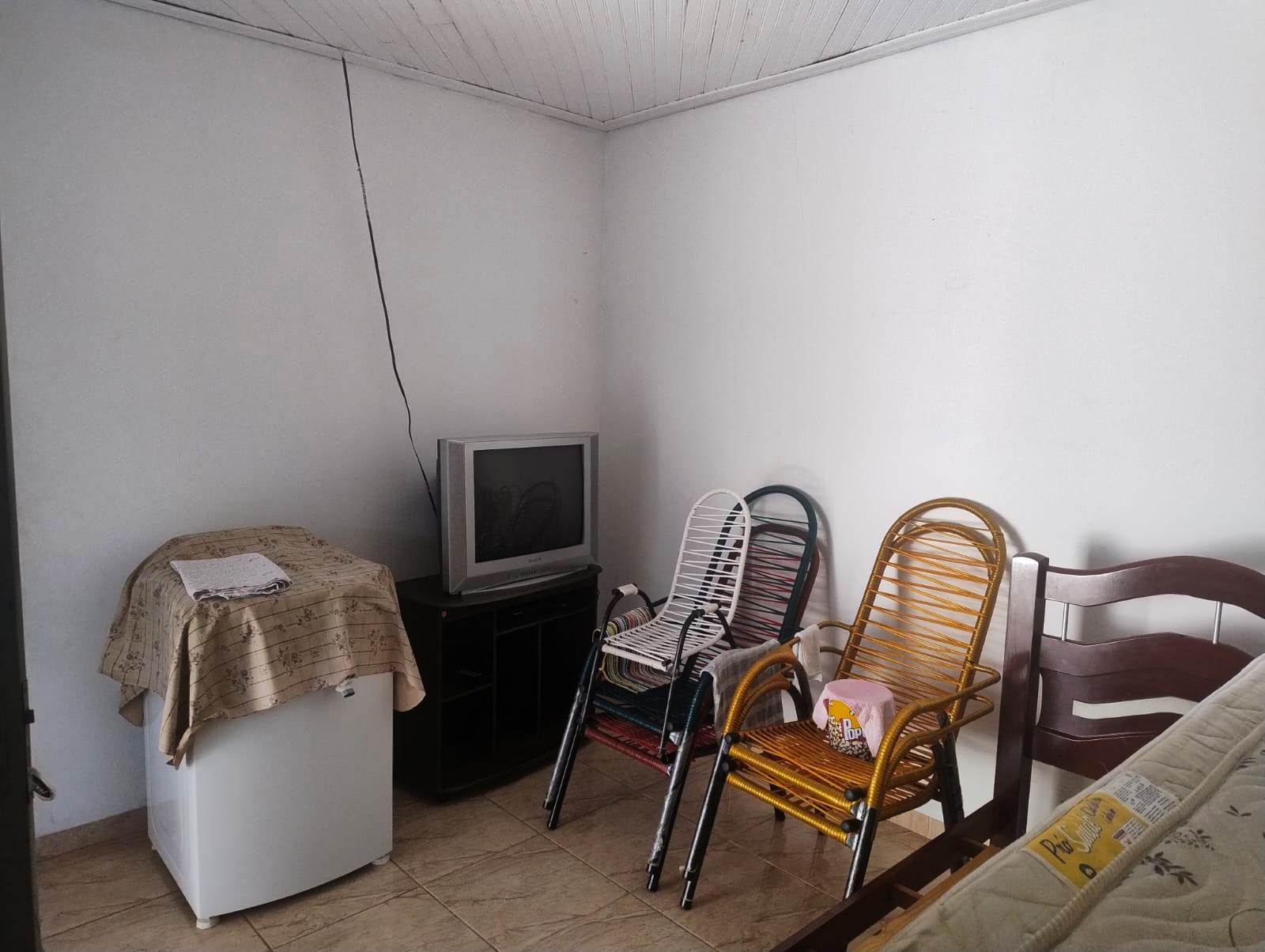 CASA COM EDICULA NO CIDADE JARDIM 