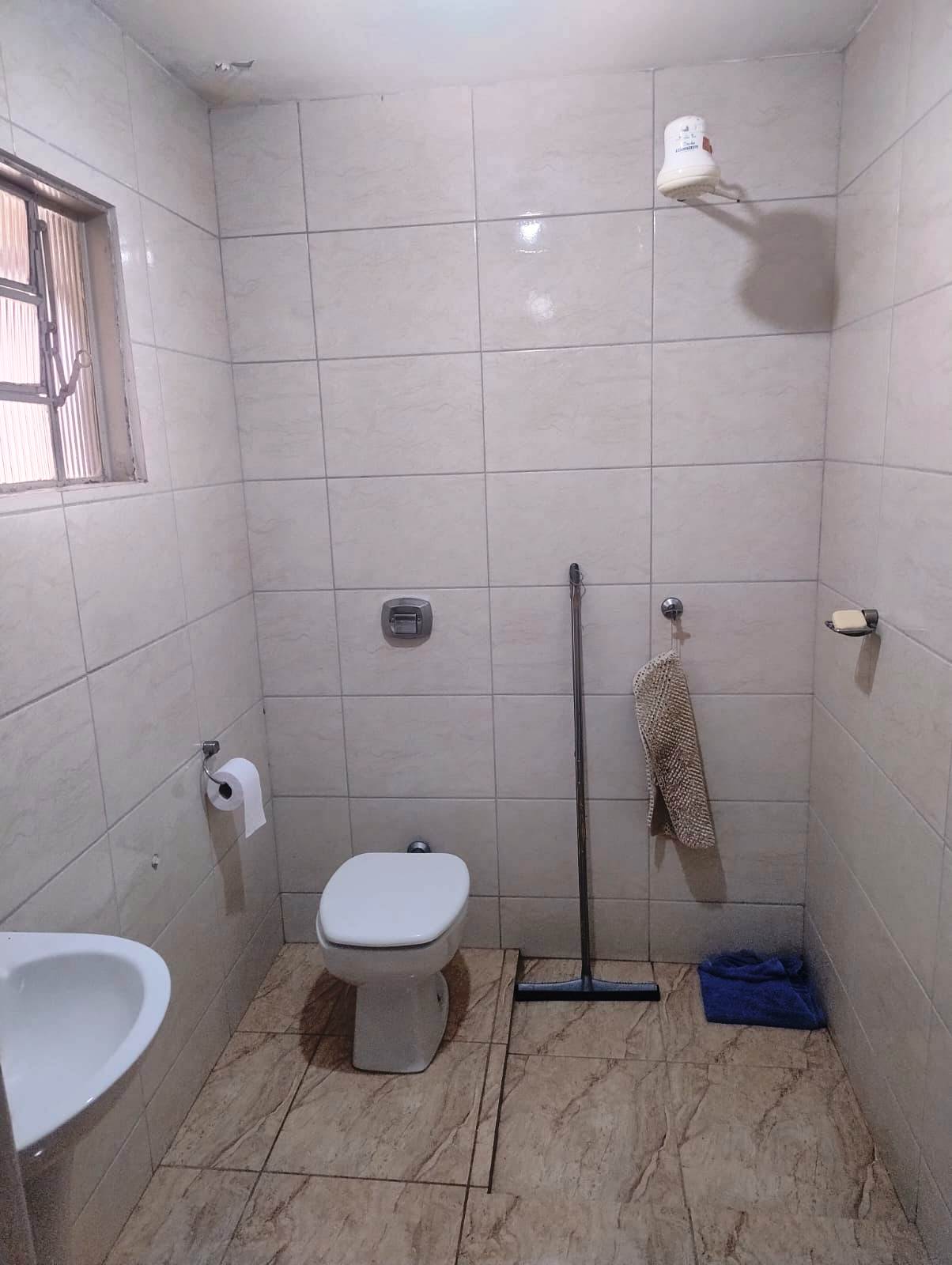 CASA COM EDICULA NO CIDADE JARDIM 