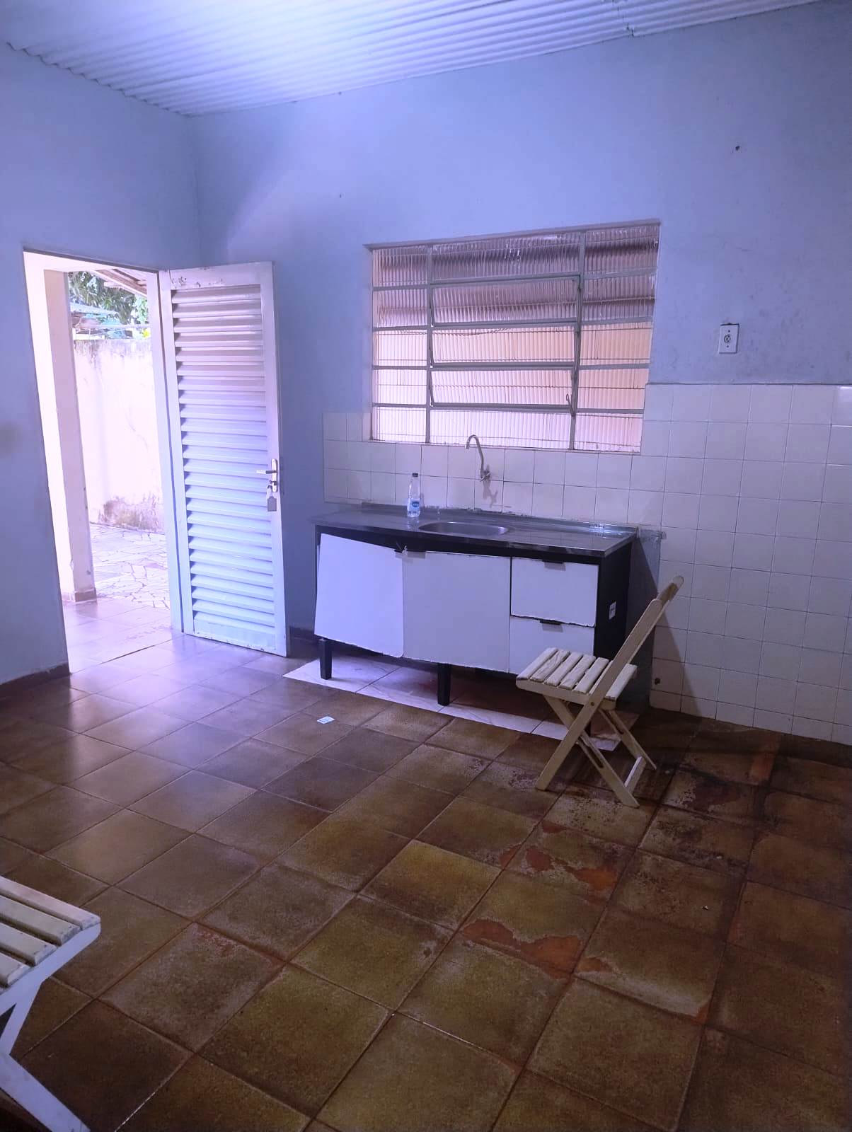 CASA COM EDICULA NO CIDADE JARDIM 