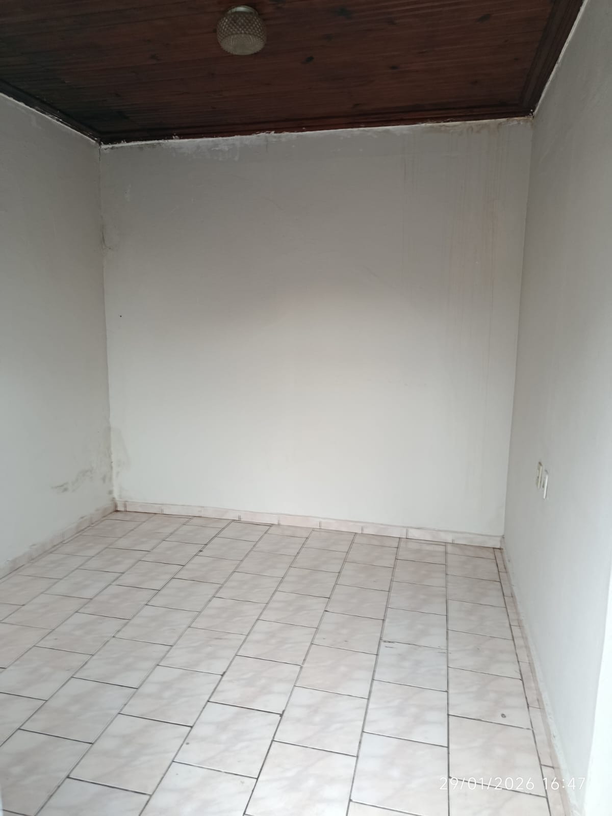 Rua Maria Alice Waldemarin Maschietto - Fundos,324 - Jardim Santo Antônio