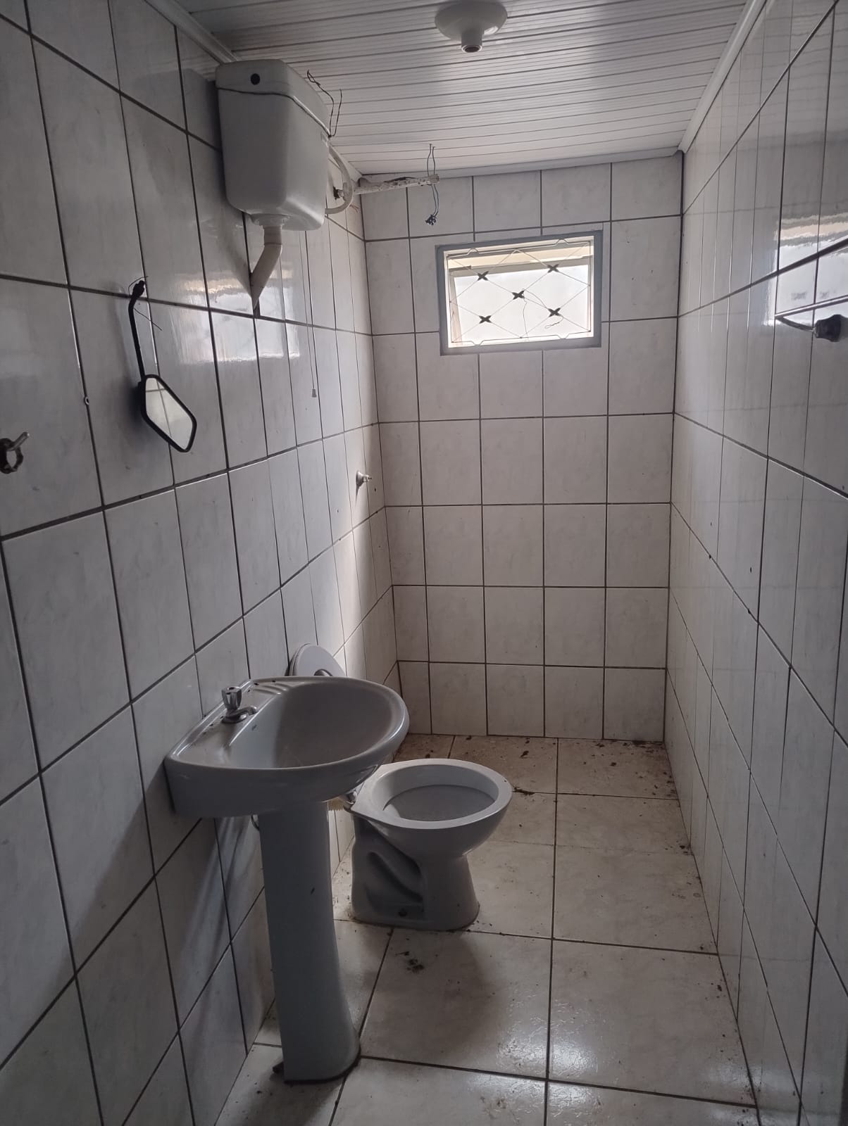 CASA COM SALÃO NO JARDIM PLANALTO