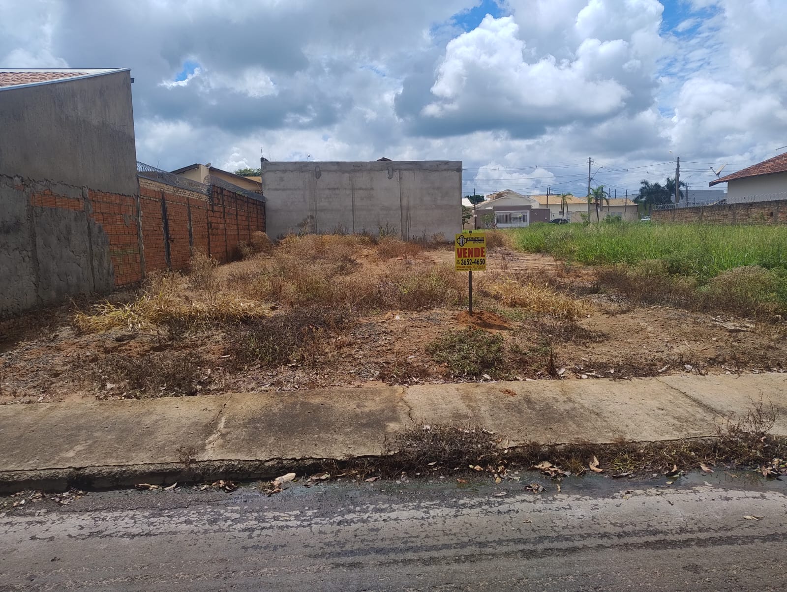 ÓTIMO TERRENO NO JARDIM DO LAGO 2 (ROTATÓRIA DA BANDEIRA).