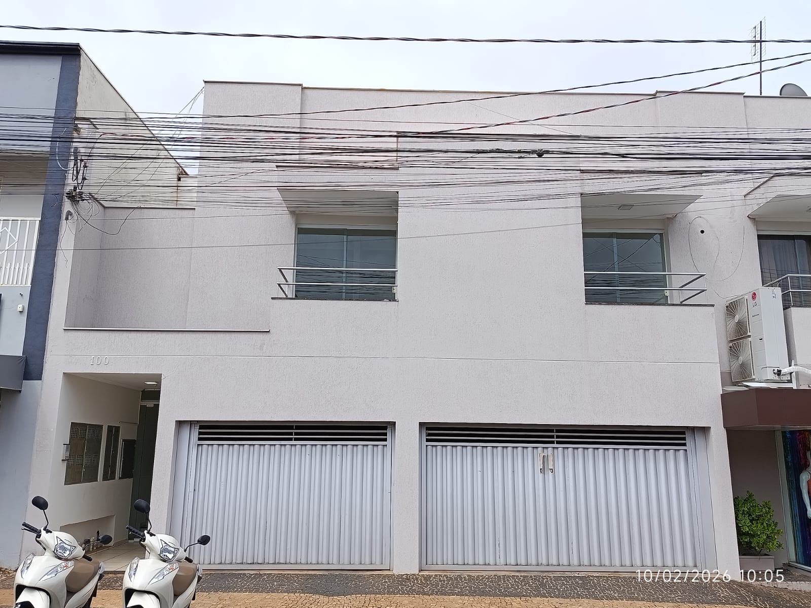 Rua Irmãos Chrisóstomo de Oliveira, 100 - Apto 04 - Centro