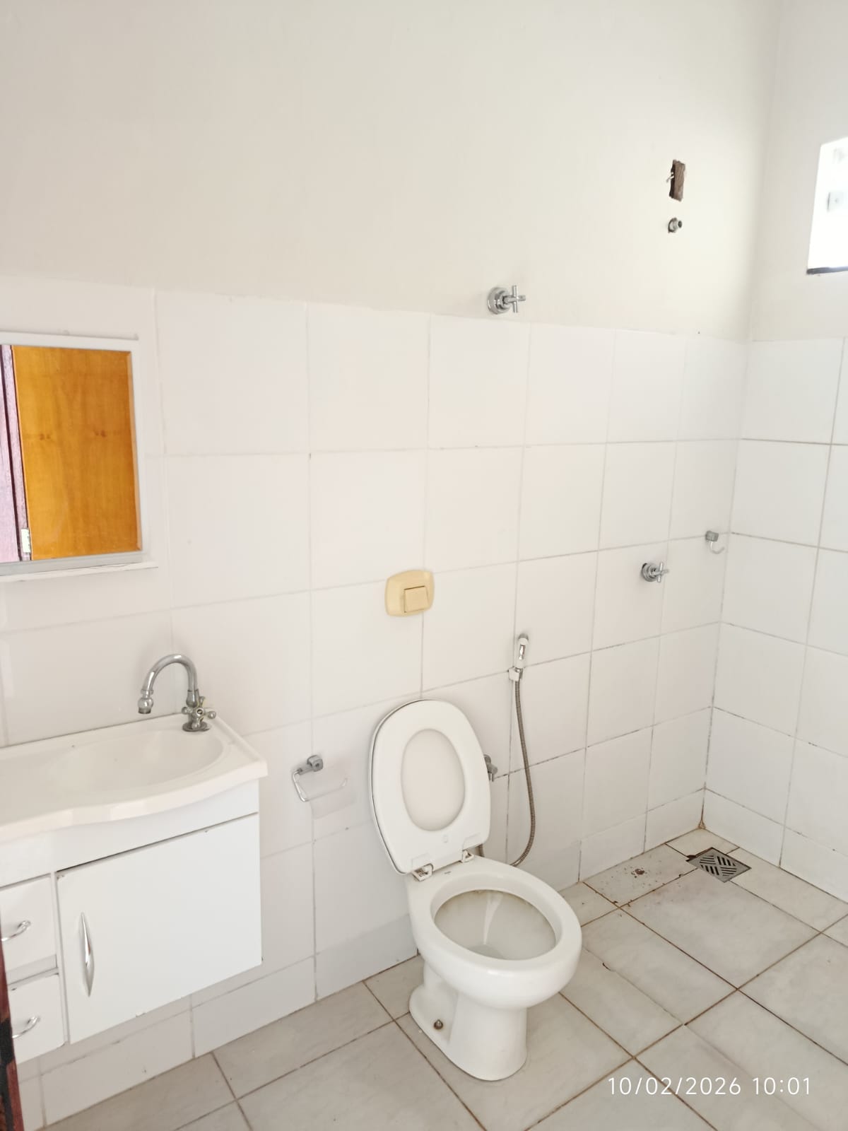 Rua Irmãos Chrisóstomo de Oliveira, 100 - Apto 04 - Centro