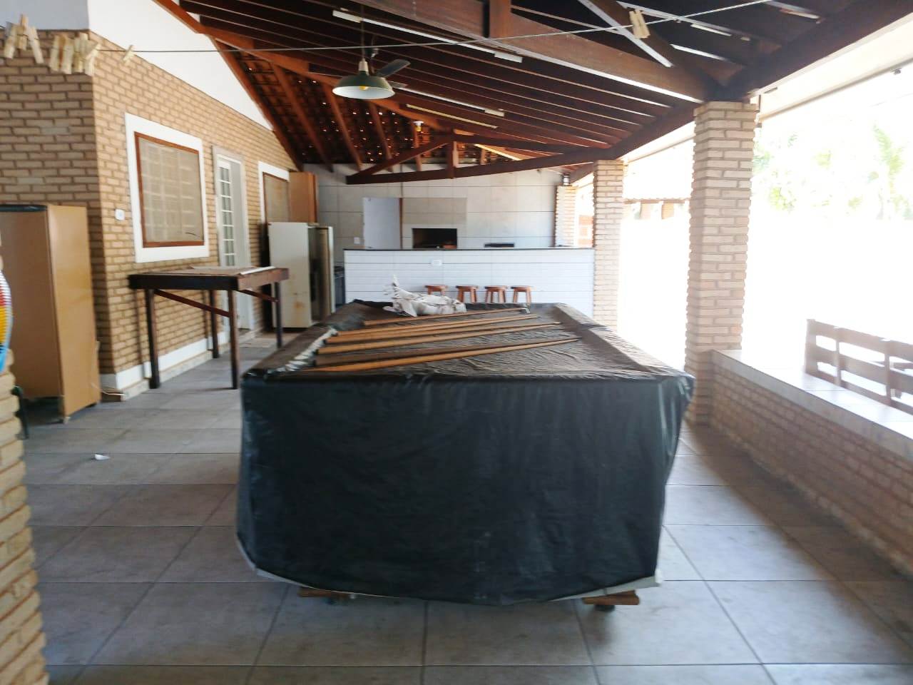 EXCELENTE RANCHO NA PARTE DE BAIXO DO BELVEDERE