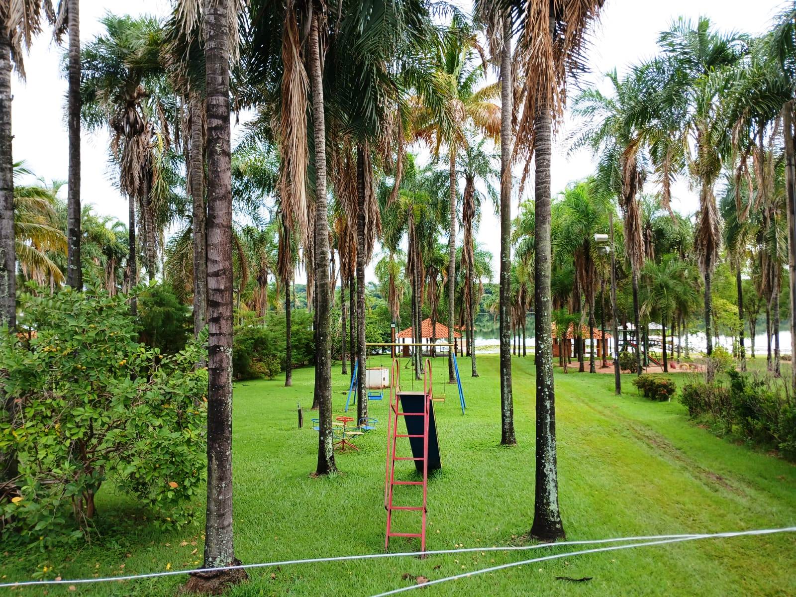 EXCELENTE RANCHO NA PARTE DE BAIXO DO BELVEDERE