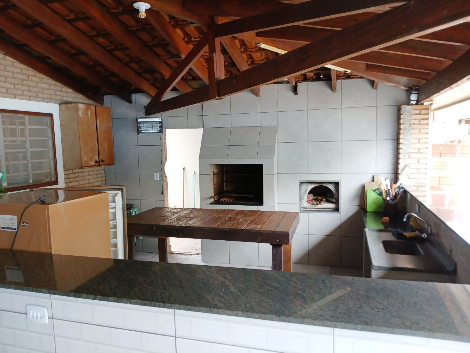 EXCELENTE RANCHO NA PARTE DE BAIXO DO BELVEDERE