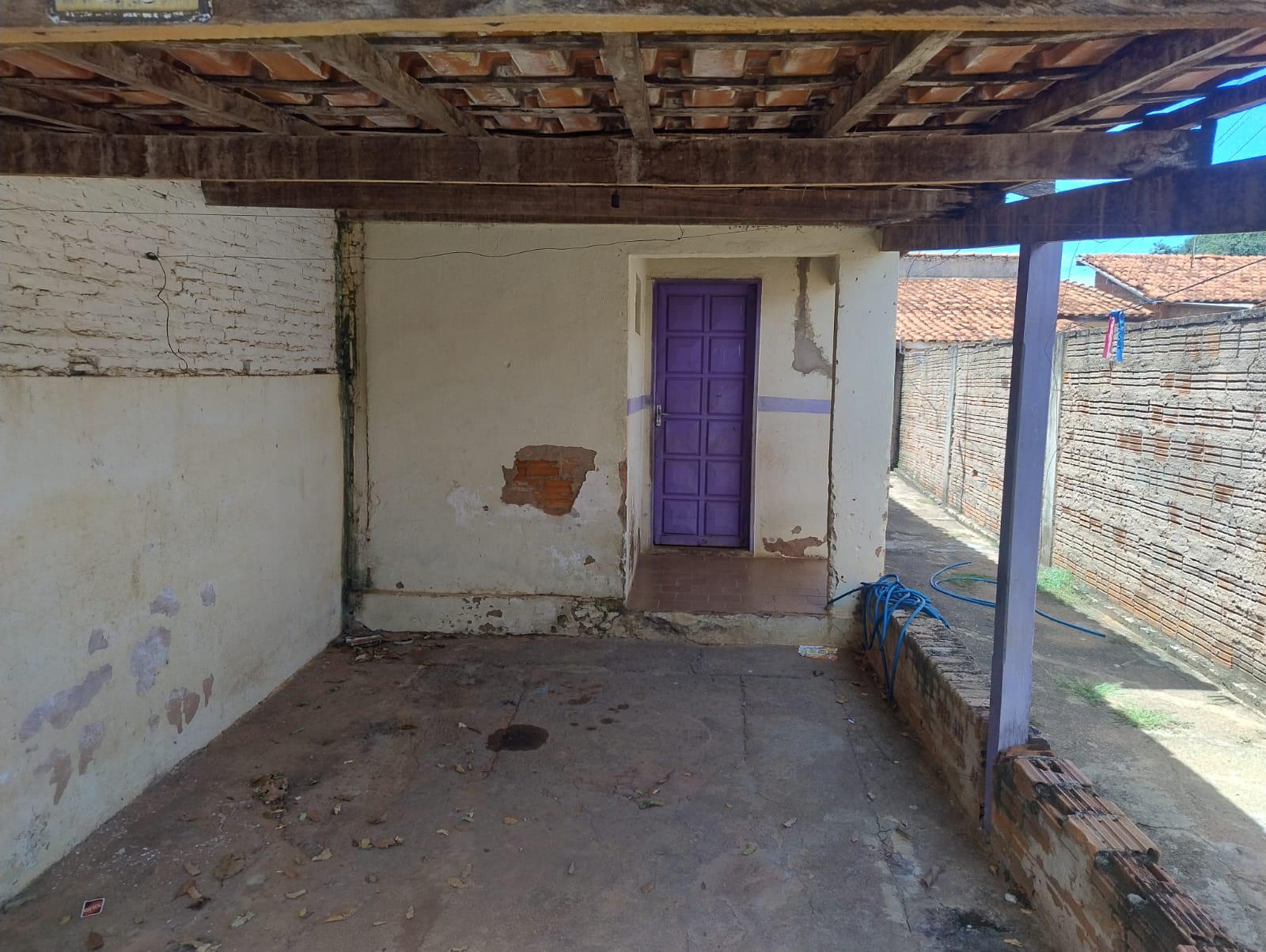 DUAS CASAS NO MESMO TERRENO NA VILA MATEUS 