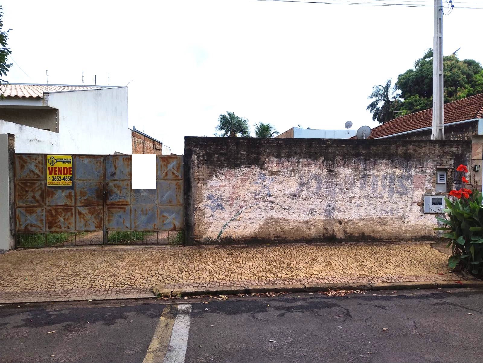 EXCELENTE TERRENO NO CENTRO