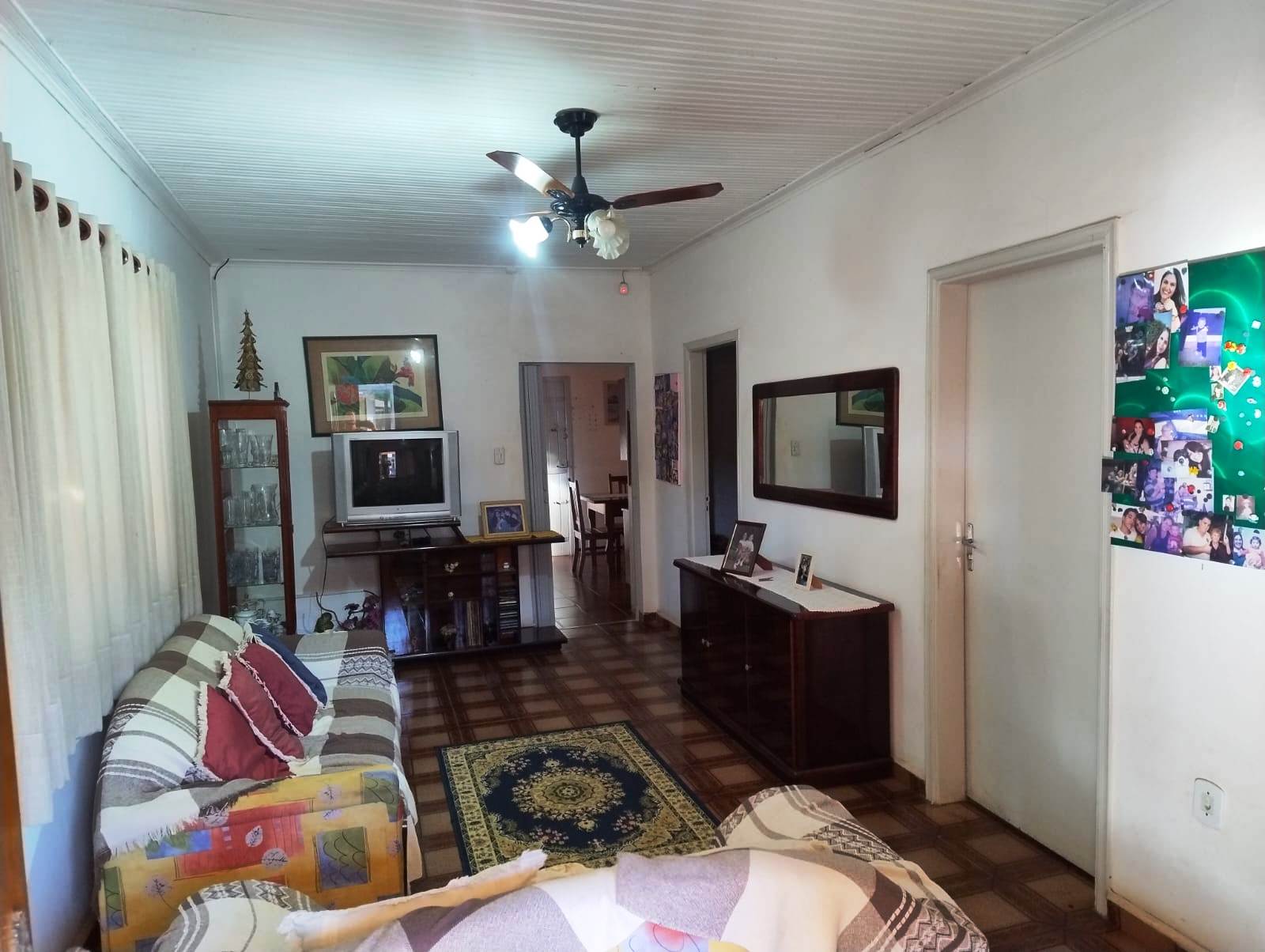 CASA DE ESQUINA PERTINHO DA FUNEPE