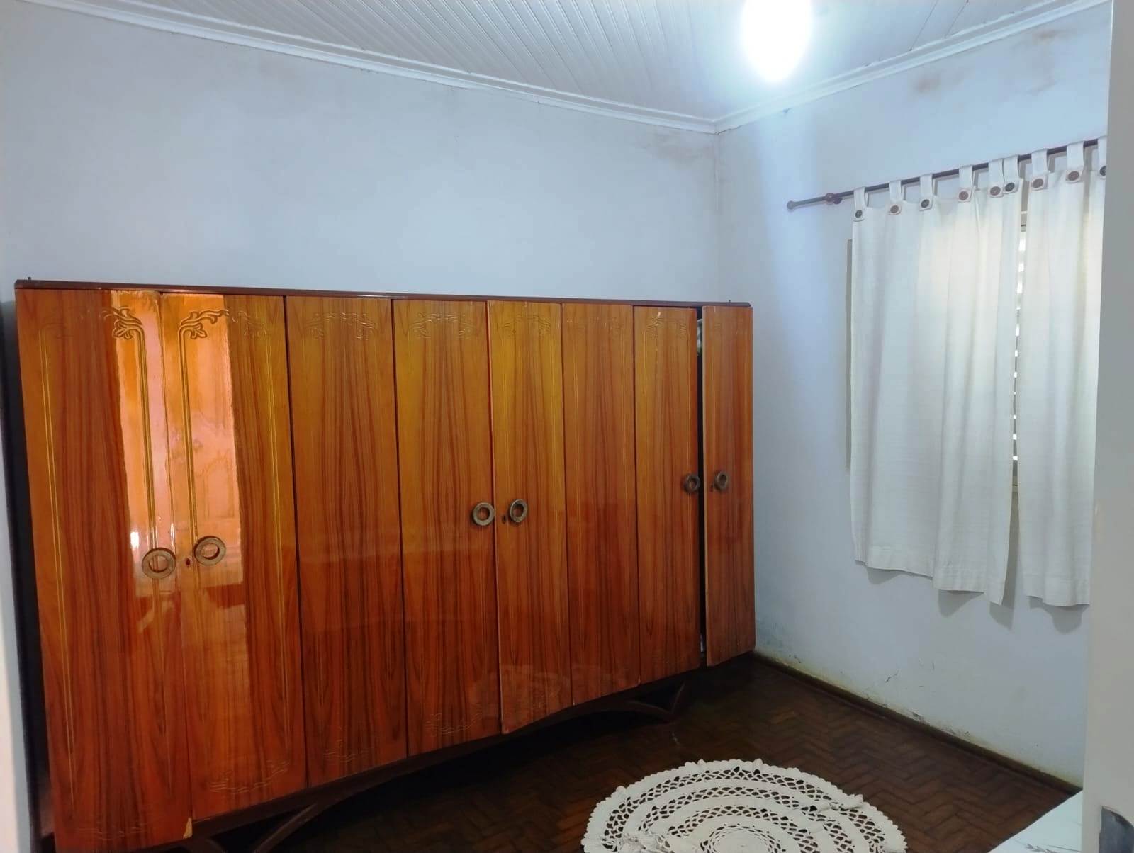 CASA DE ESQUINA PERTINHO DA FUNEPE