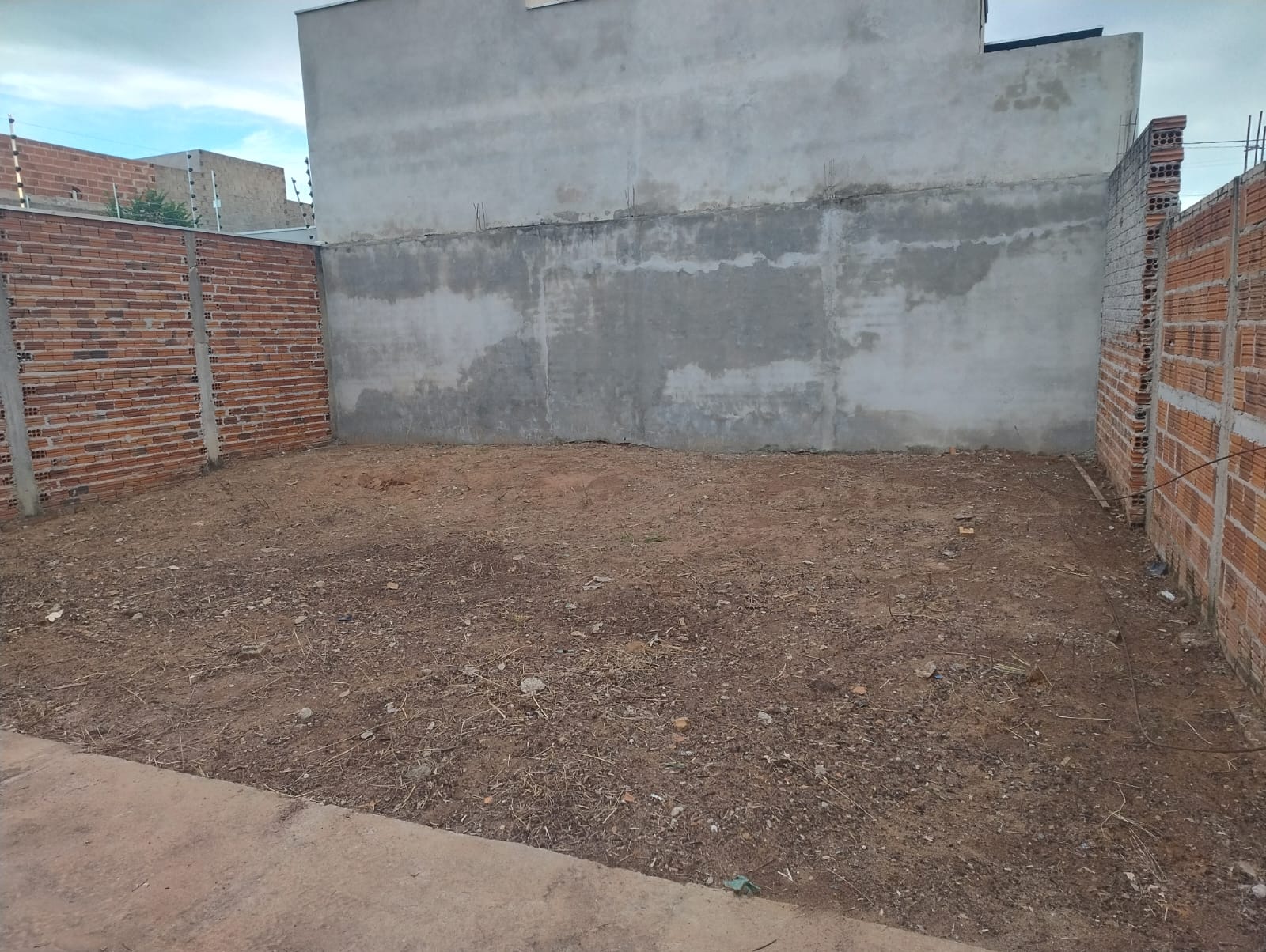 ÓTIMA CASA MODERNA NO JARDIM IPANEMA 