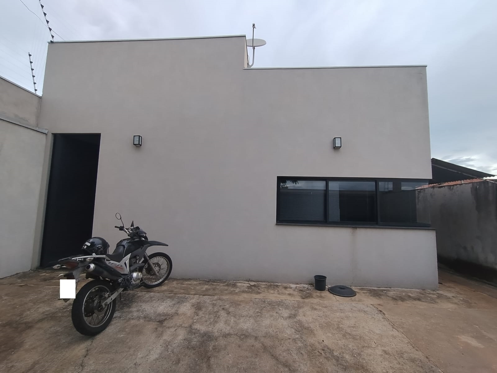 ÓTIMA CASA MODERNA NO JARDIM IPANEMA 