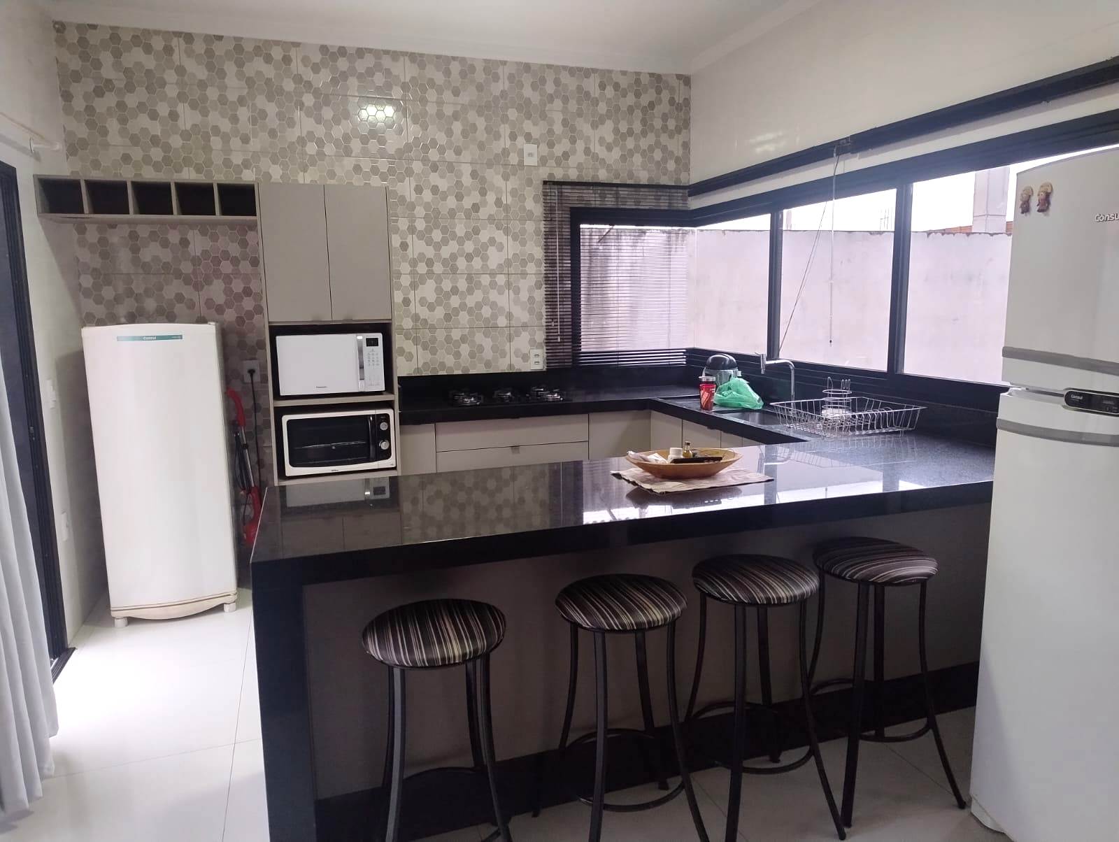 ÓTIMA CASA MODERNA NO JARDIM IPANEMA 