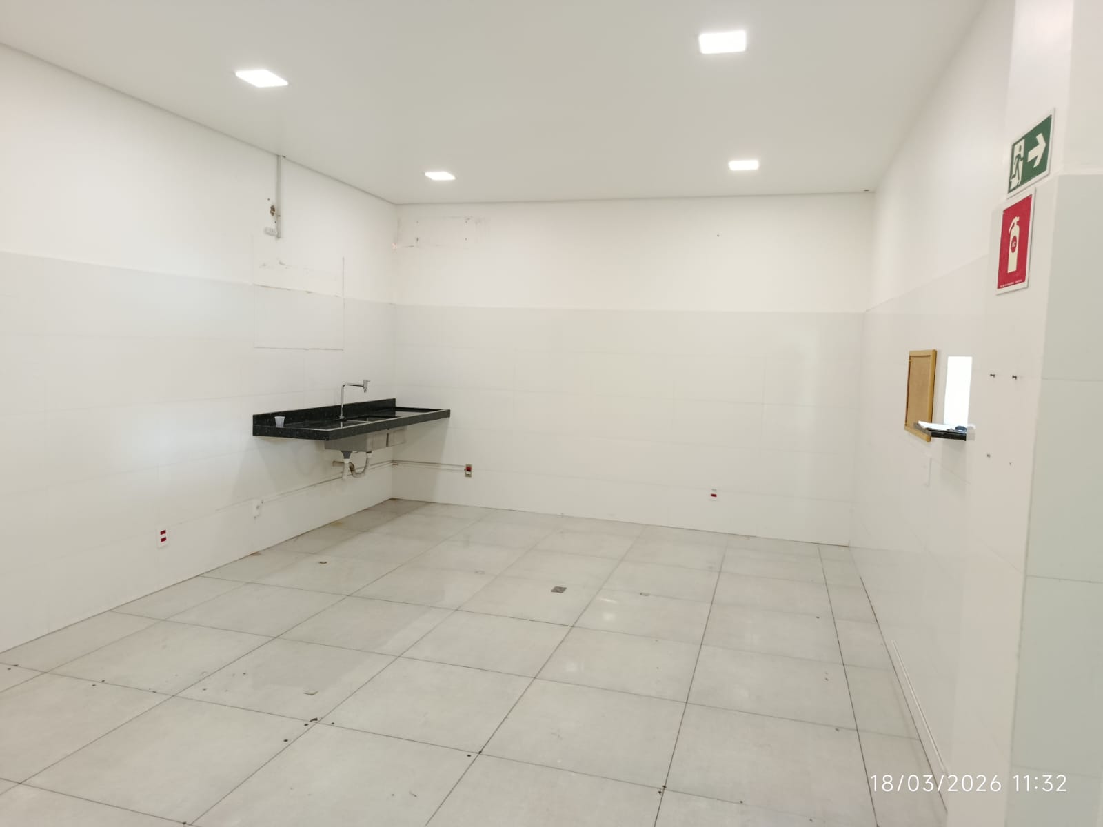 Avenida Fernando Ribeiro de Barros, 229 - Centro