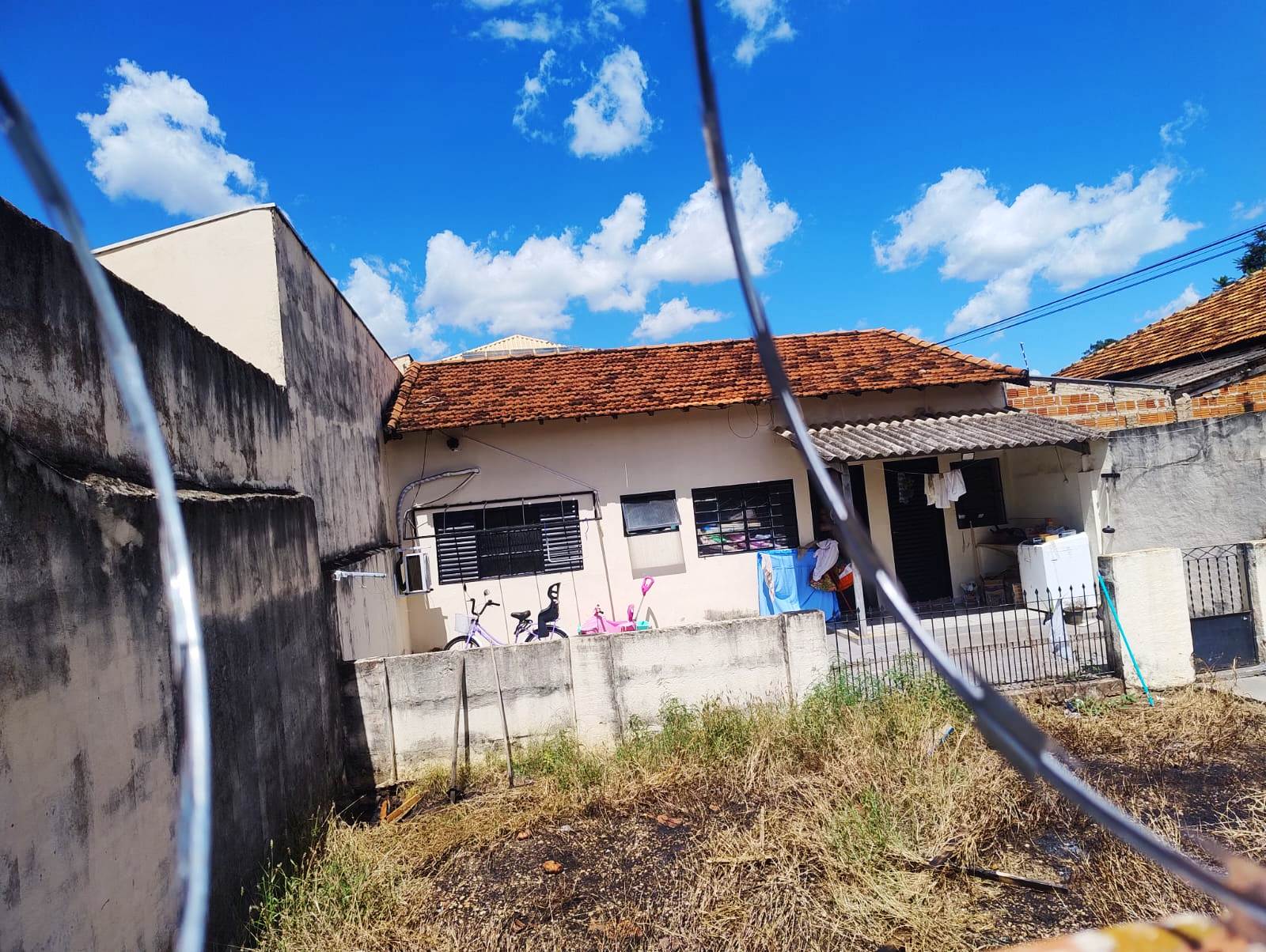 IMÓVEL COMERCIAL COM EDICULA NOS FUNDOS