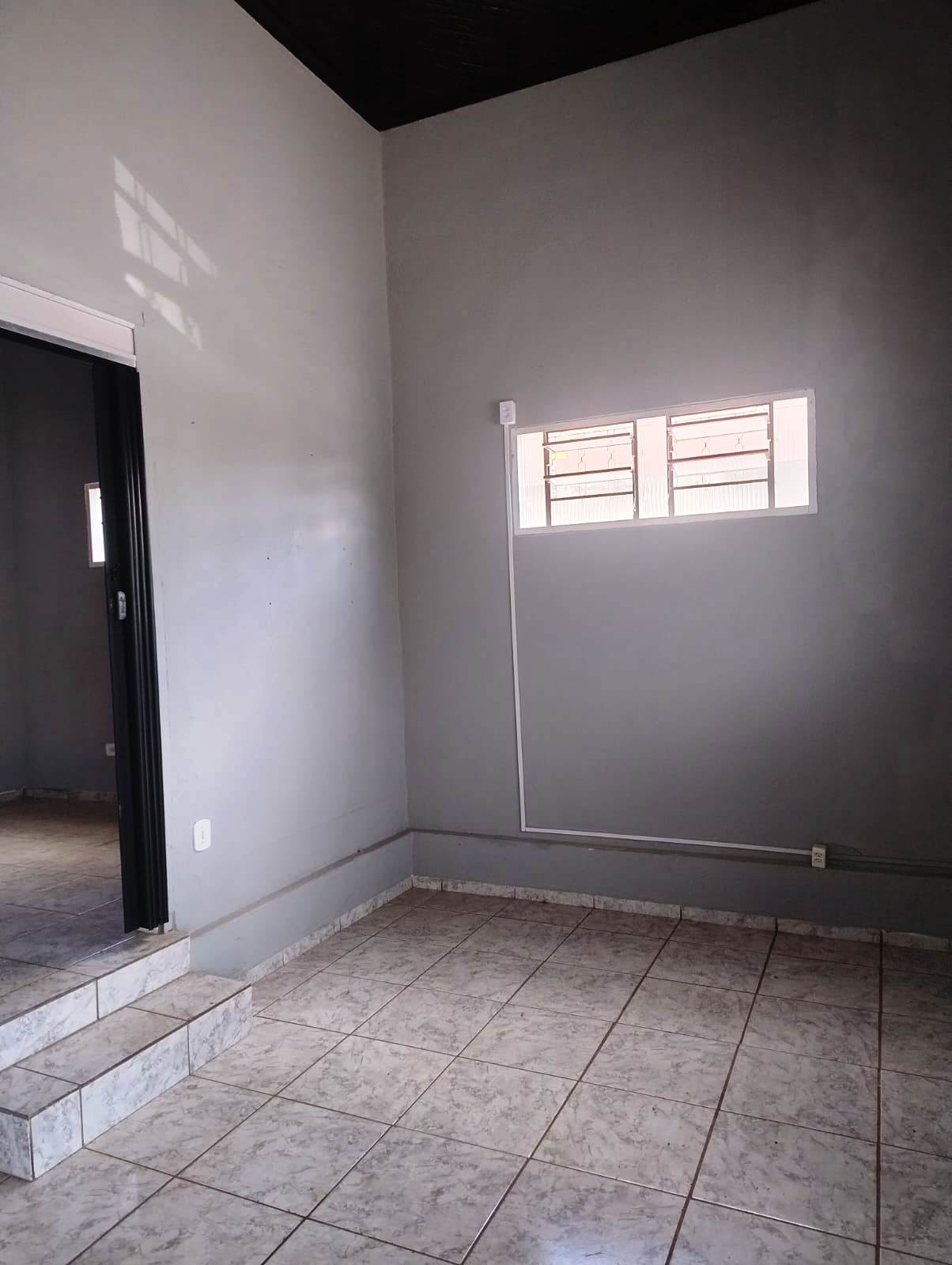 IMÓVEL COMERCIAL COM EDICULA NOS FUNDOS