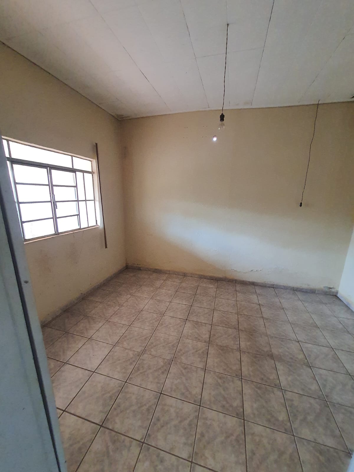 CASA COM ÓTIMA LOCALIZAÇÃO DA VILA FÁTIMA 