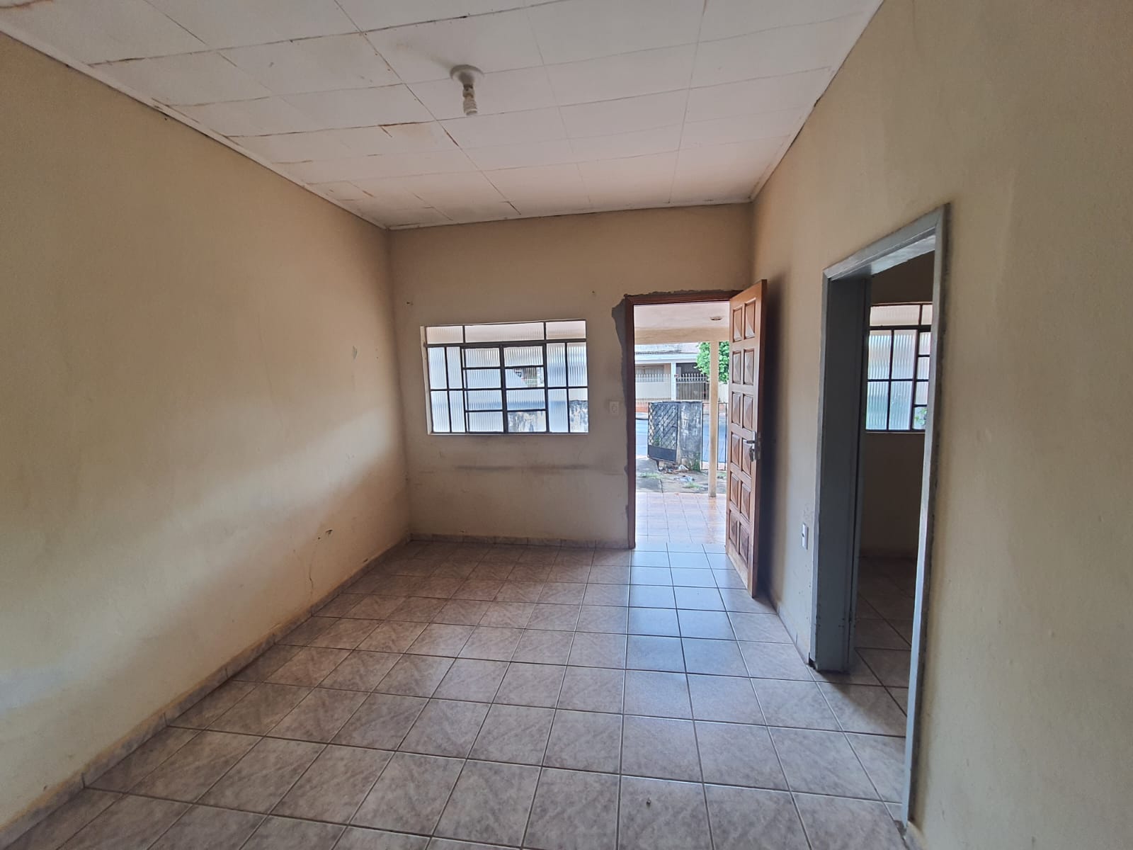 CASA COM ÓTIMA LOCALIZAÇÃO DA VILA FÁTIMA 