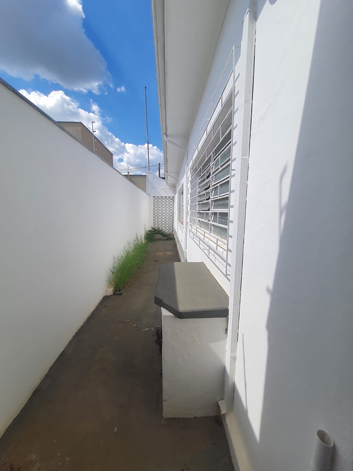 CASA NO CENTRO, ÓTIMA LOCALIZAÇÃO