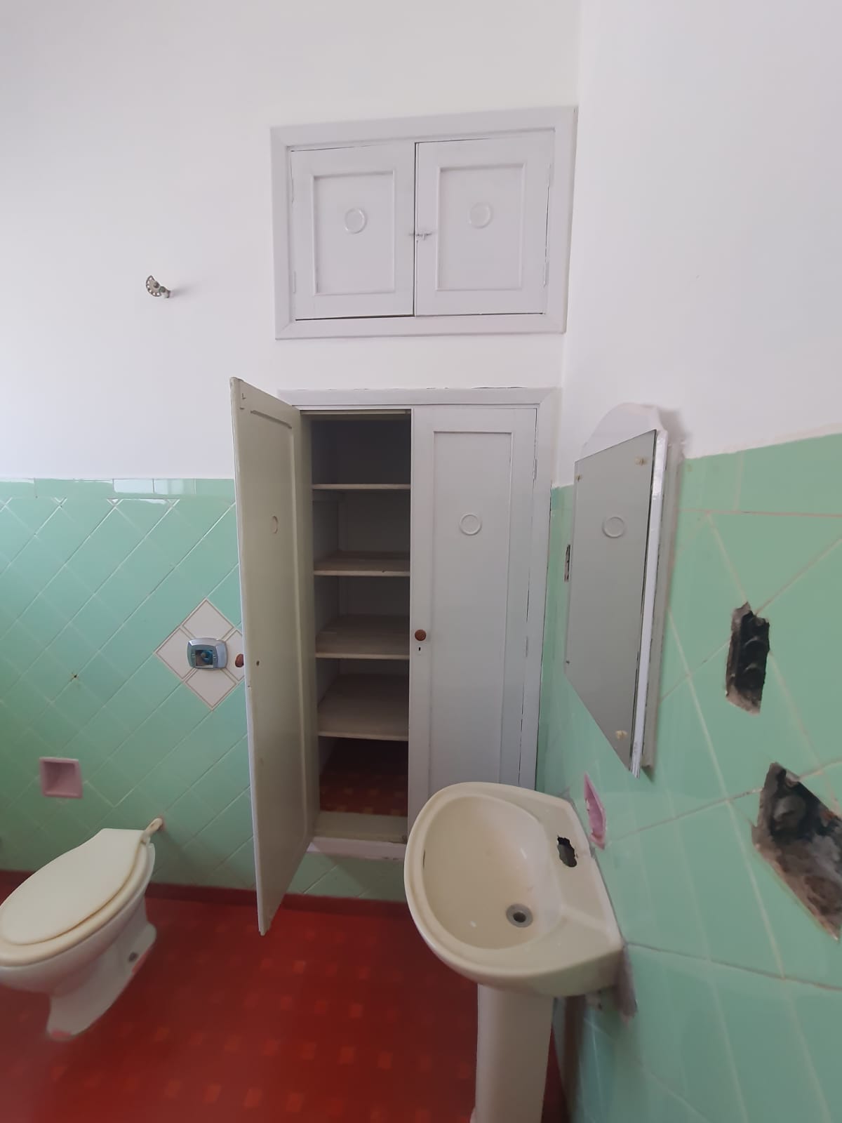 CASA NO CENTRO, ÓTIMA LOCALIZAÇÃO