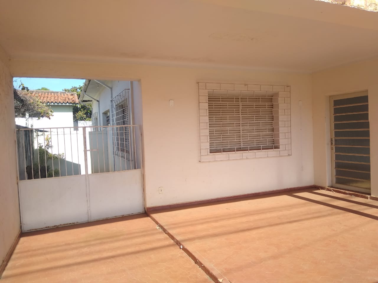 CASA NO CENTRO, ÓTIMA LOCALIZAÇÃO