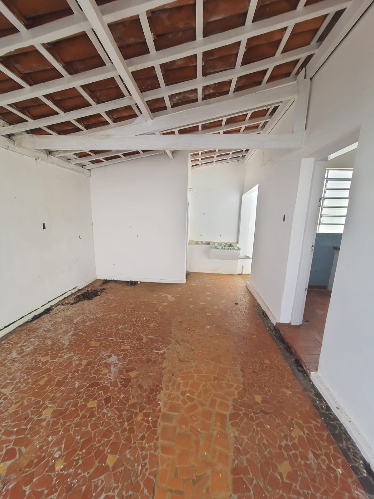 CASA NO CENTRO, ÓTIMA LOCALIZAÇÃO