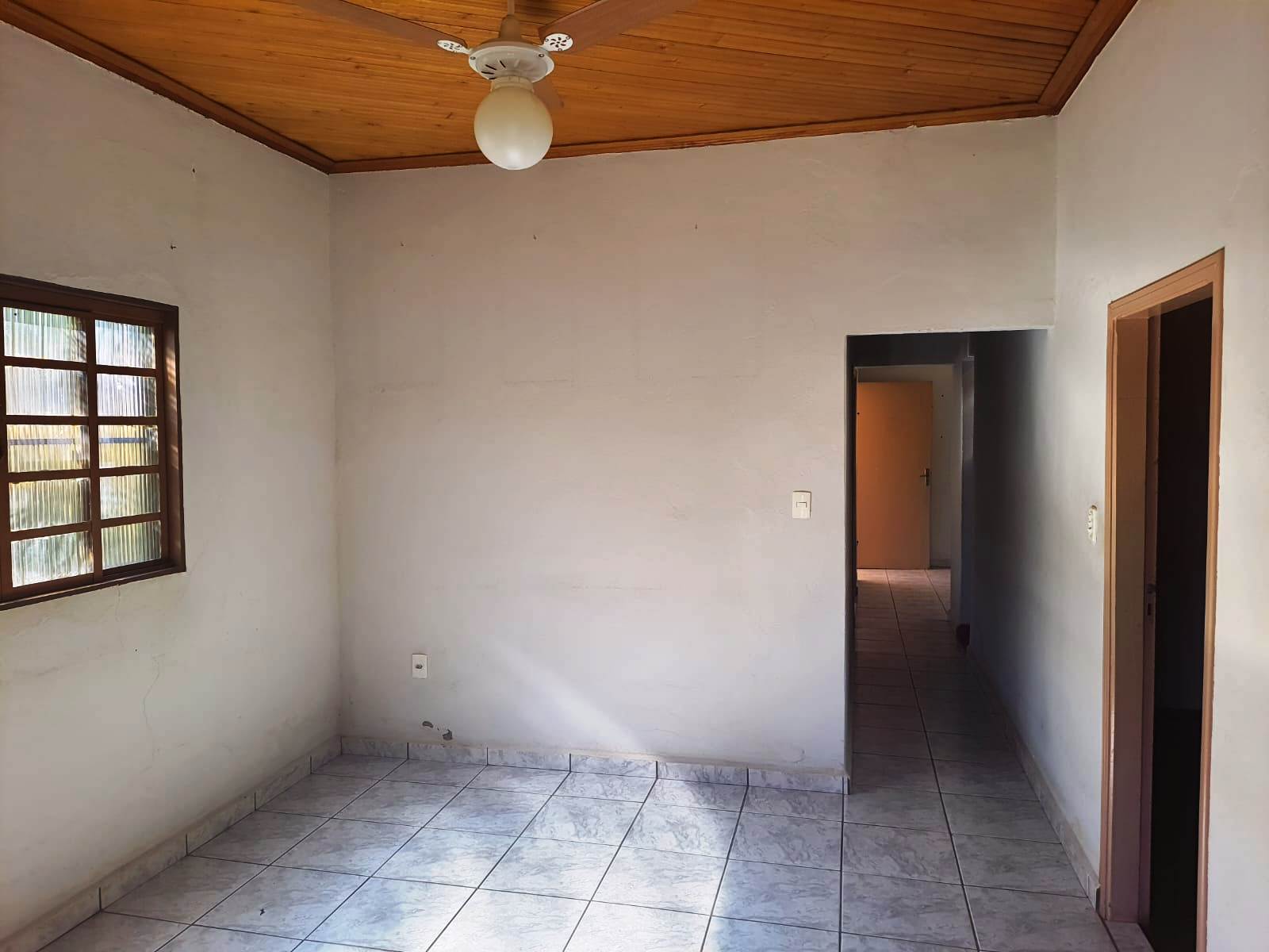 CASA DE ESQUINA NO BAIRRO SÃO JOAQUIM, PRÓXIMA AO SÃO CRISTÓVÃO