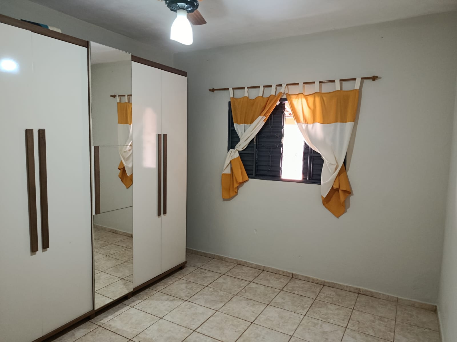 Rua José Diniz Mendonça, 470 - Residencial Jardim Tropical