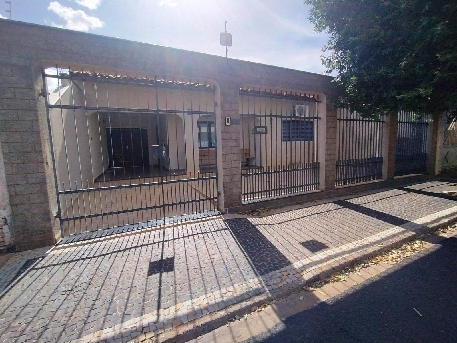 ÓTIMA CASA NO JARDIM SANTO ANTÔNIO