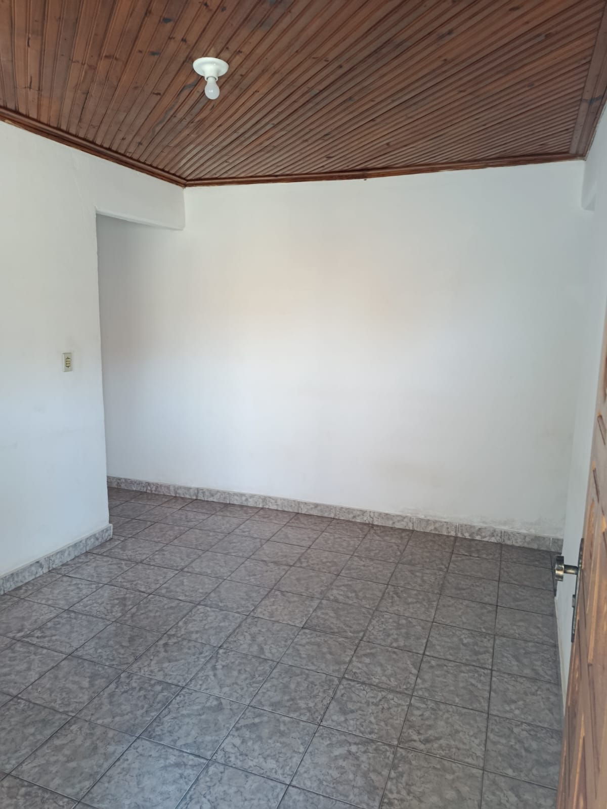 Rua Iracema Aymbiré de Camargo, 26 - Jardim Brasília