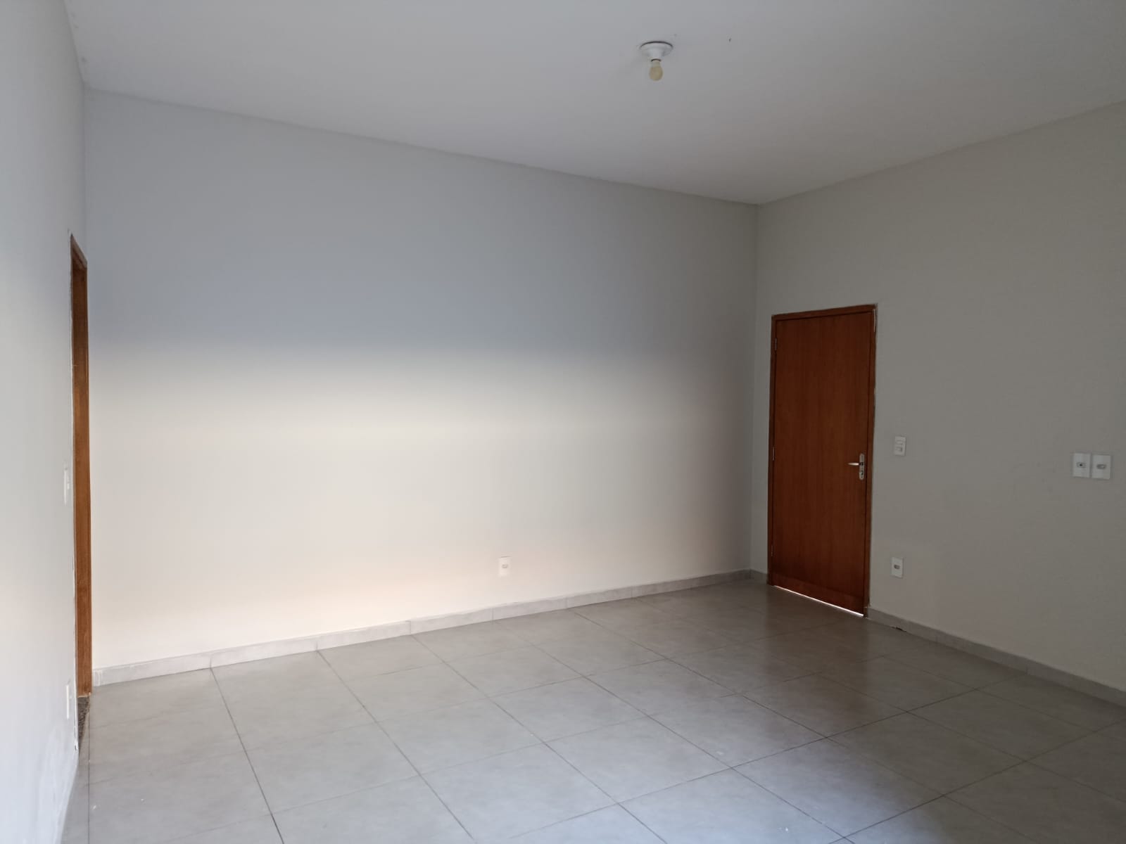 Avenida Francisco Bertoli, 573 - Loteamento Residencial Pereirinha