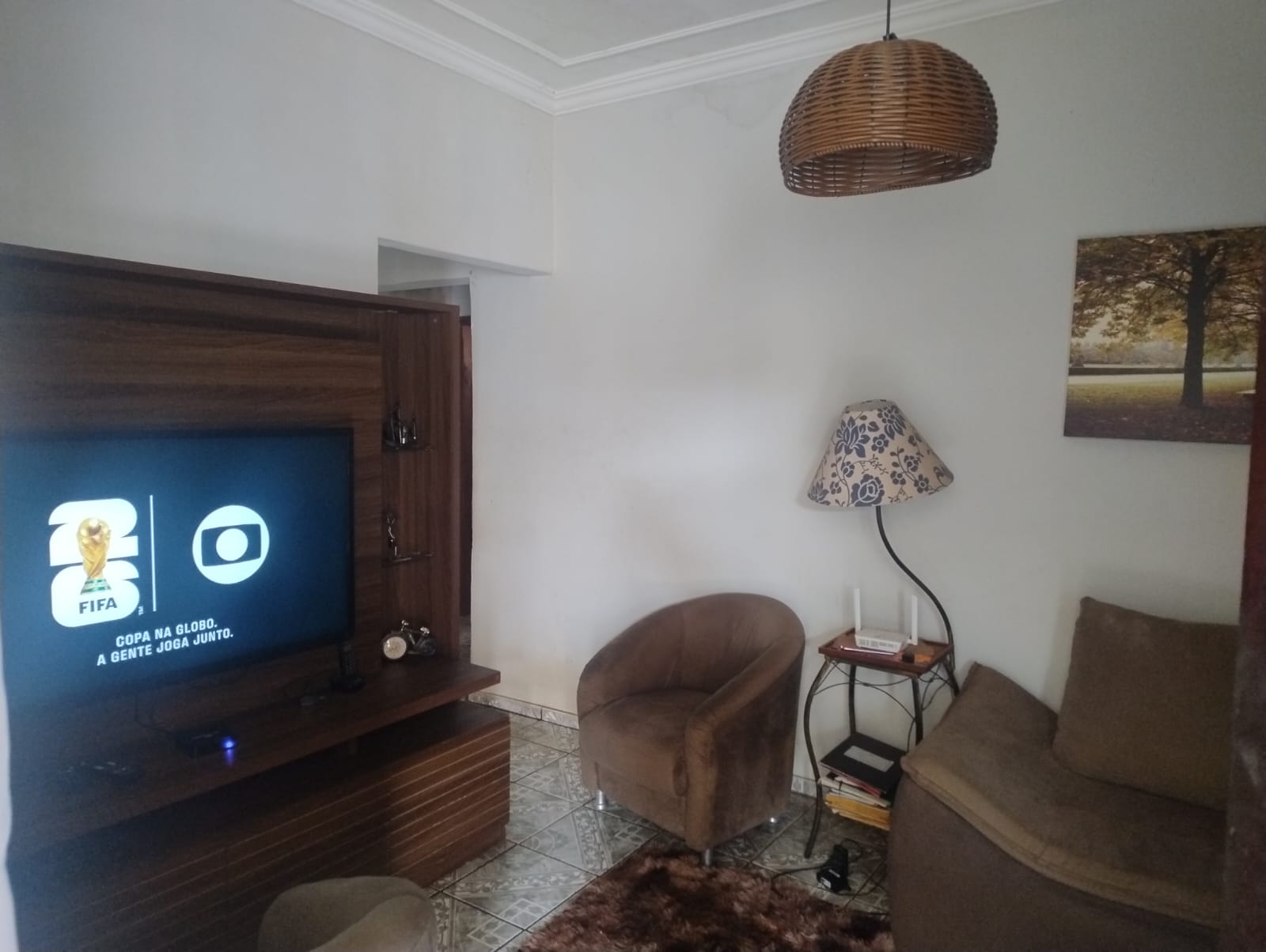 ÓTIMO INVESTIMENTO, DUAS CASAS NO MESMO TERRENO