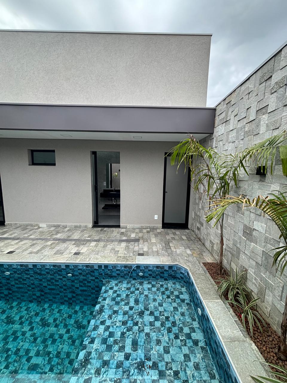 LINDA CASA NOVA NO MAIS PARQUE
