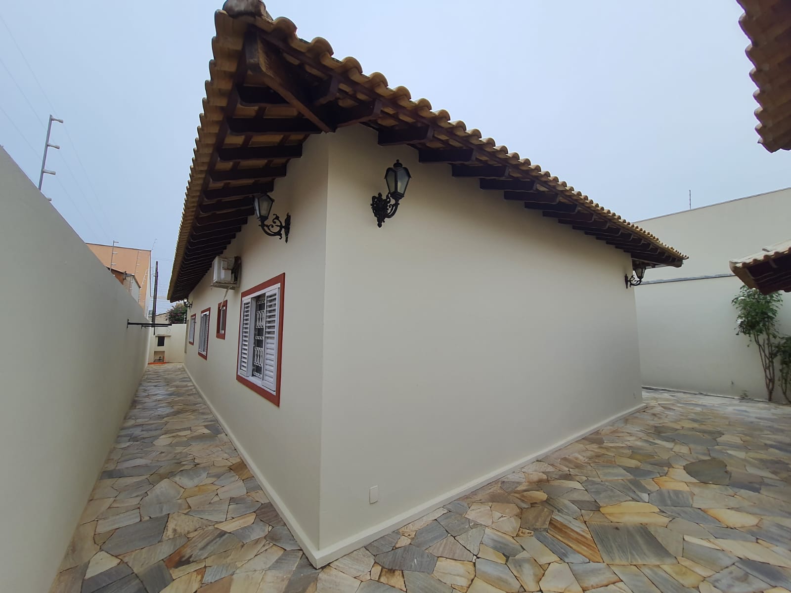 ÓTIMA CASA NO RESIDENCIAL MARIO SABINO