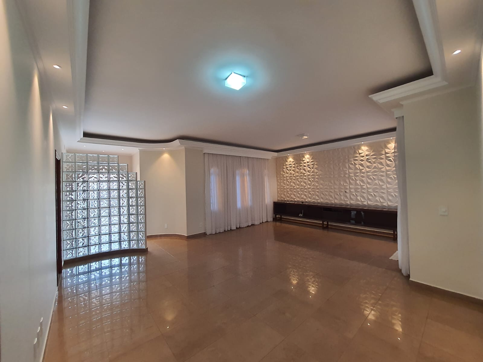 ÓTIMA CASA NO RESIDENCIAL MARIO SABINO