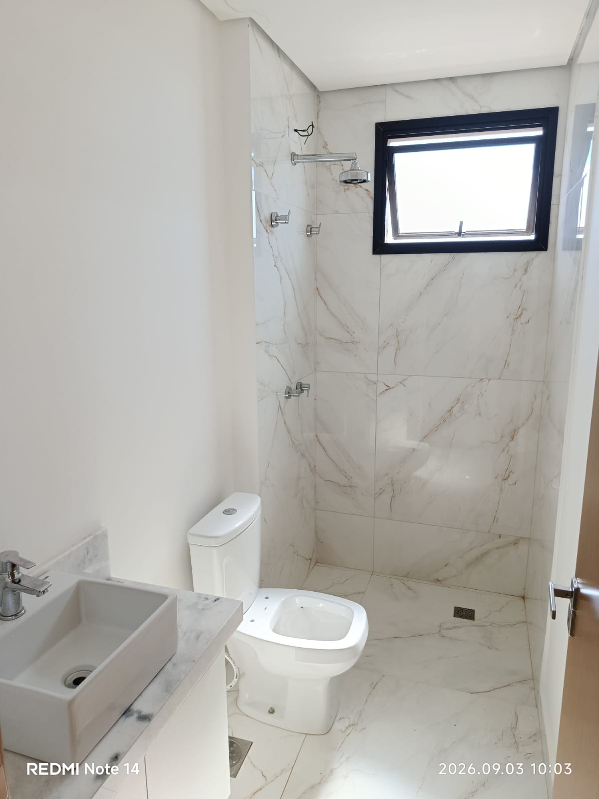 Avenida Antônio Veronese, 345 - Apto 64 - Vila Fátima