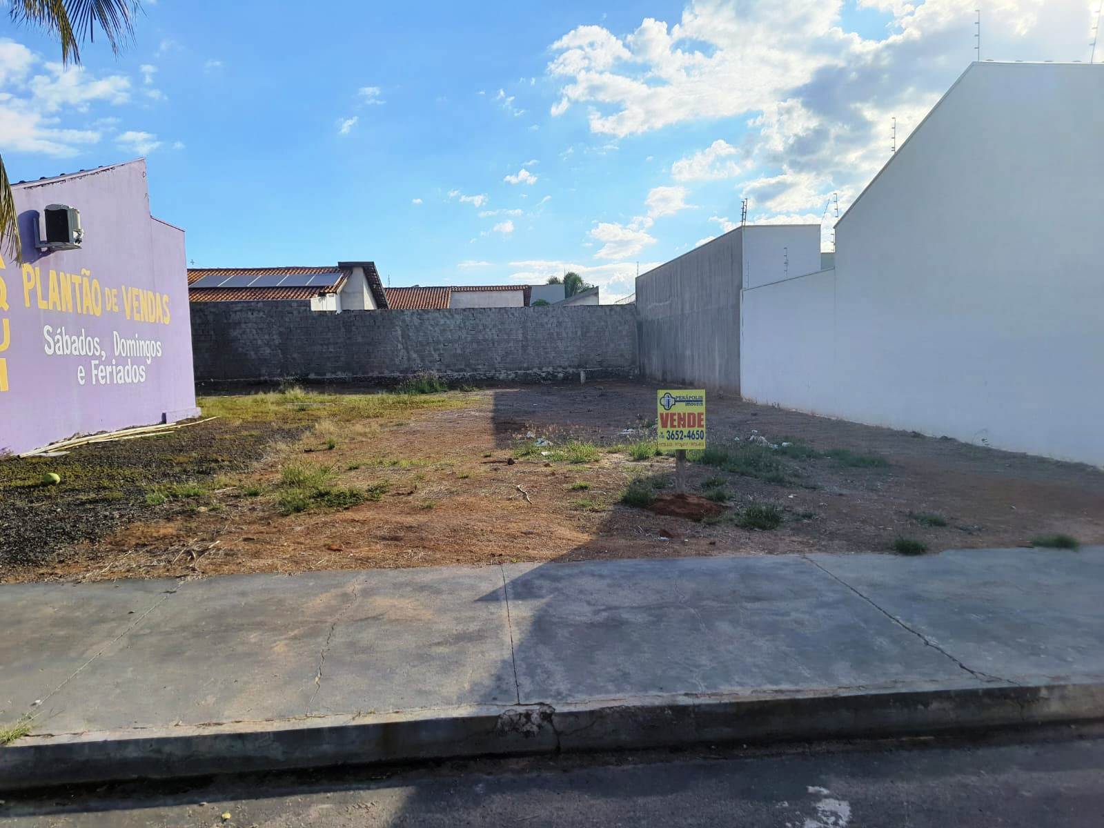 DOIS ÓTIMOS TERRENOS JUNTOS NO JARDIM DO LAGO 5