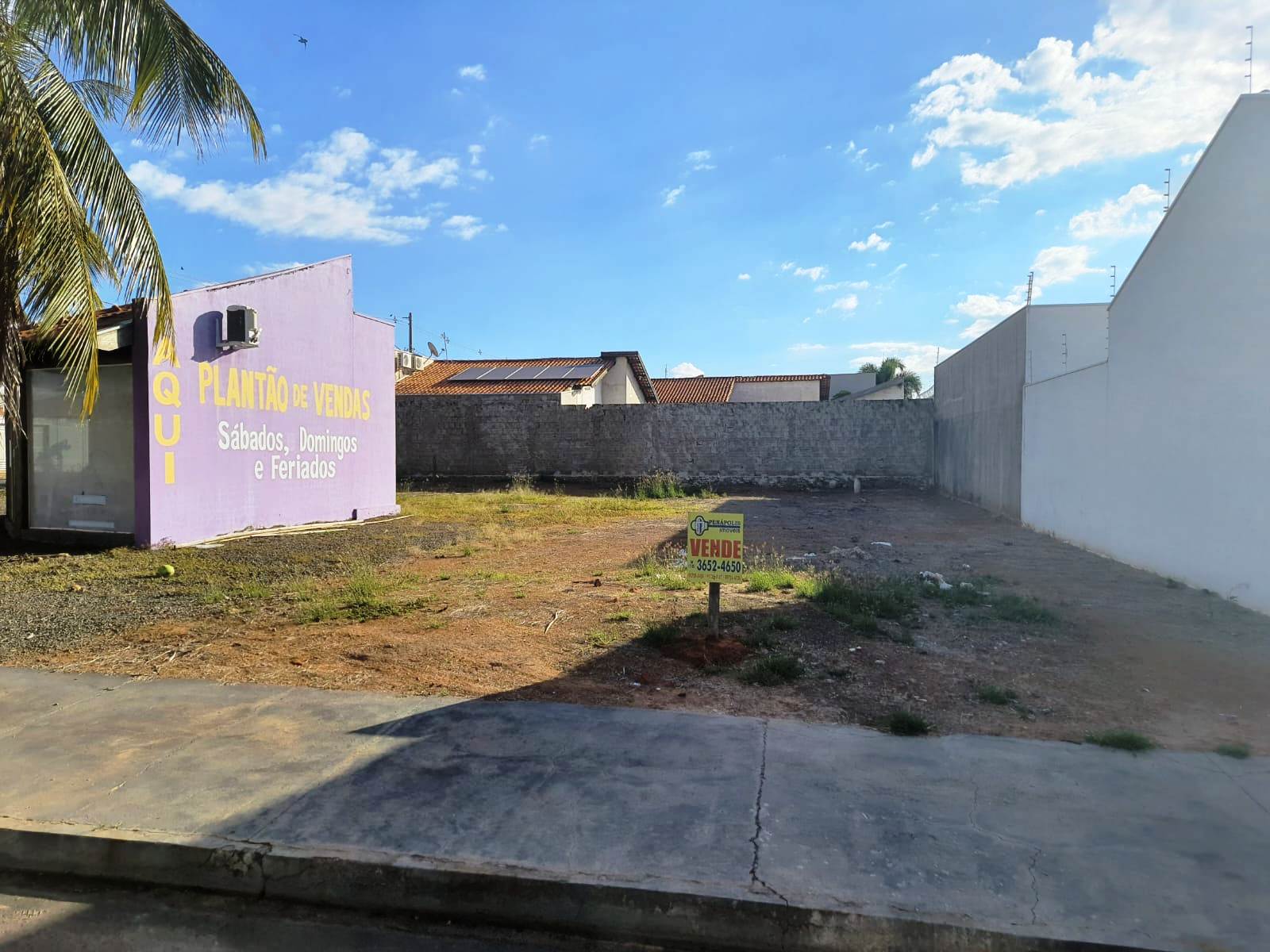 DOIS ÓTIMOS TERRENOS JUNTOS NO JARDIM DO LAGO 5