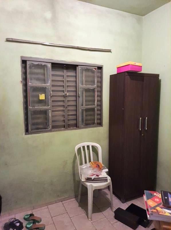 TRÊS IMÓVEIS DE ESQUINA NO MONREAL.