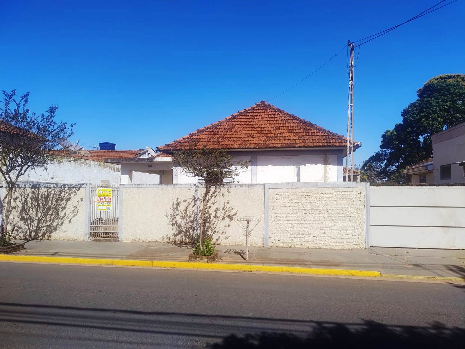 AVANHANDAVA - CENTRO - ÓTIMO IMÓVEL PARA FINS COMERCIAIS