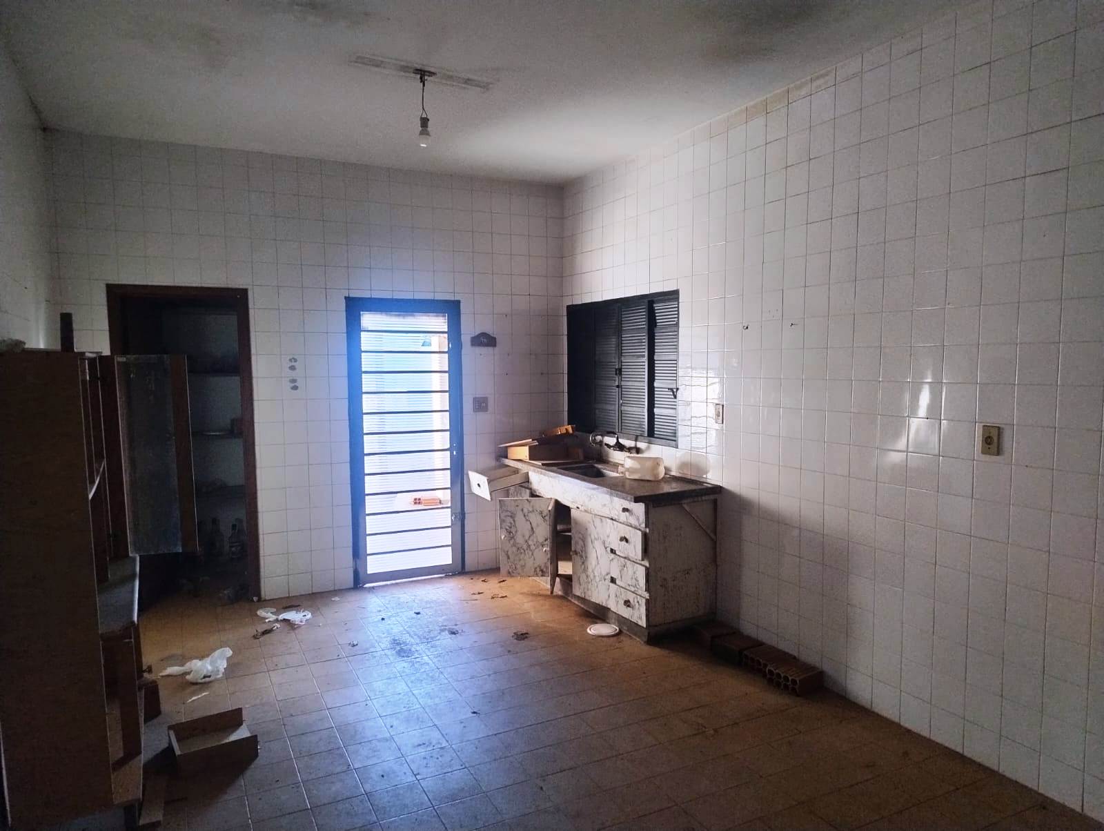 ÓTIMA ESQUINA NO CENTRO, IDEAL PARA CLINICAS E ESCRITÓRIOS