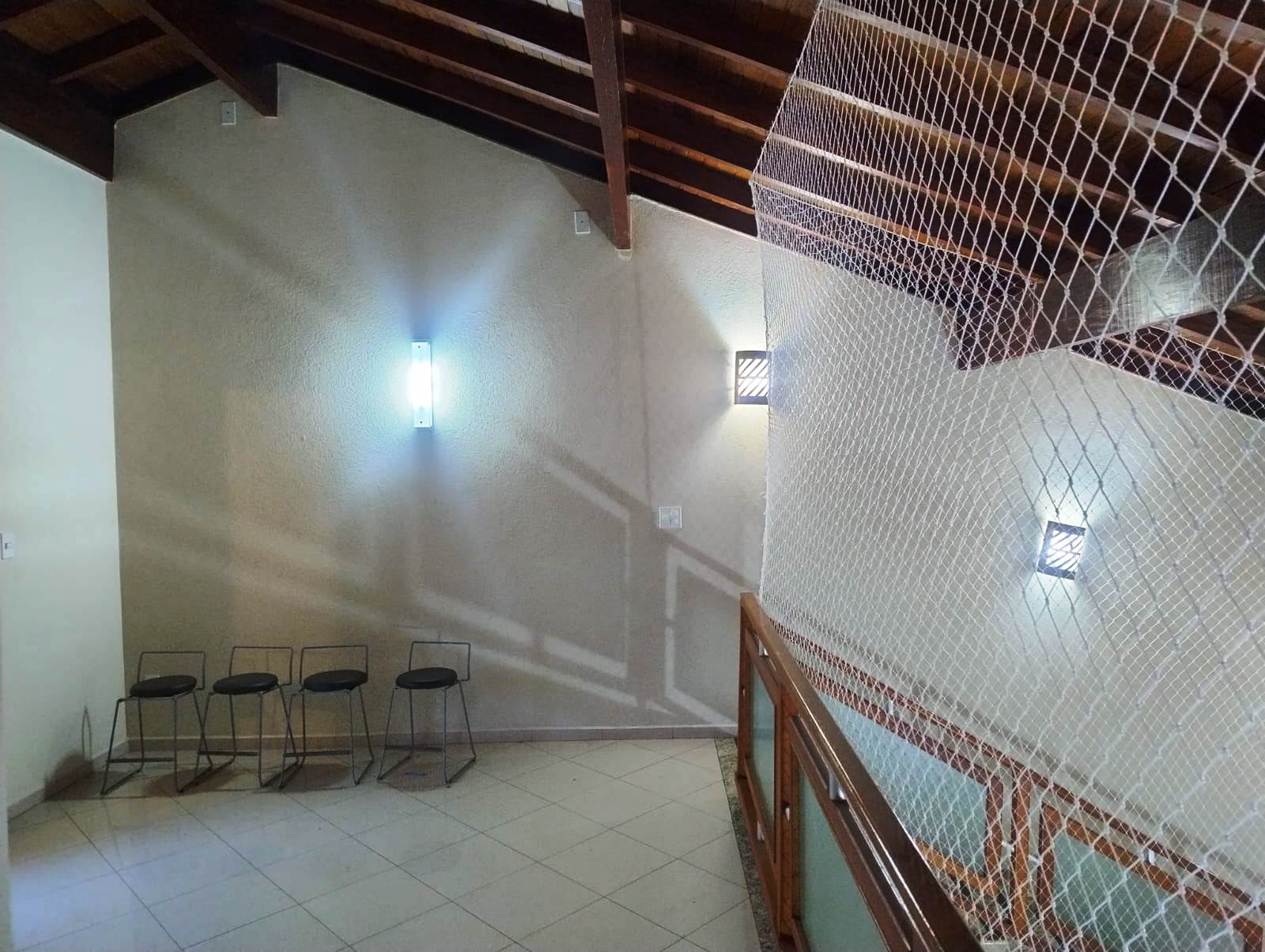 ÓTIMO SOBRADO COM CONSULTÓRIO NO VILLAGE REGINA