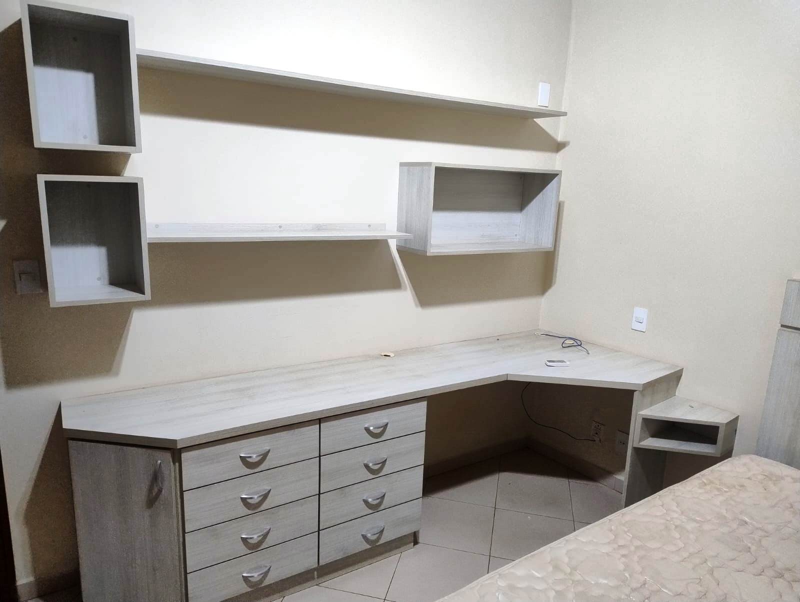 ÓTIMO SOBRADO COM CONSULTÓRIO NO VILLAGE REGINA
