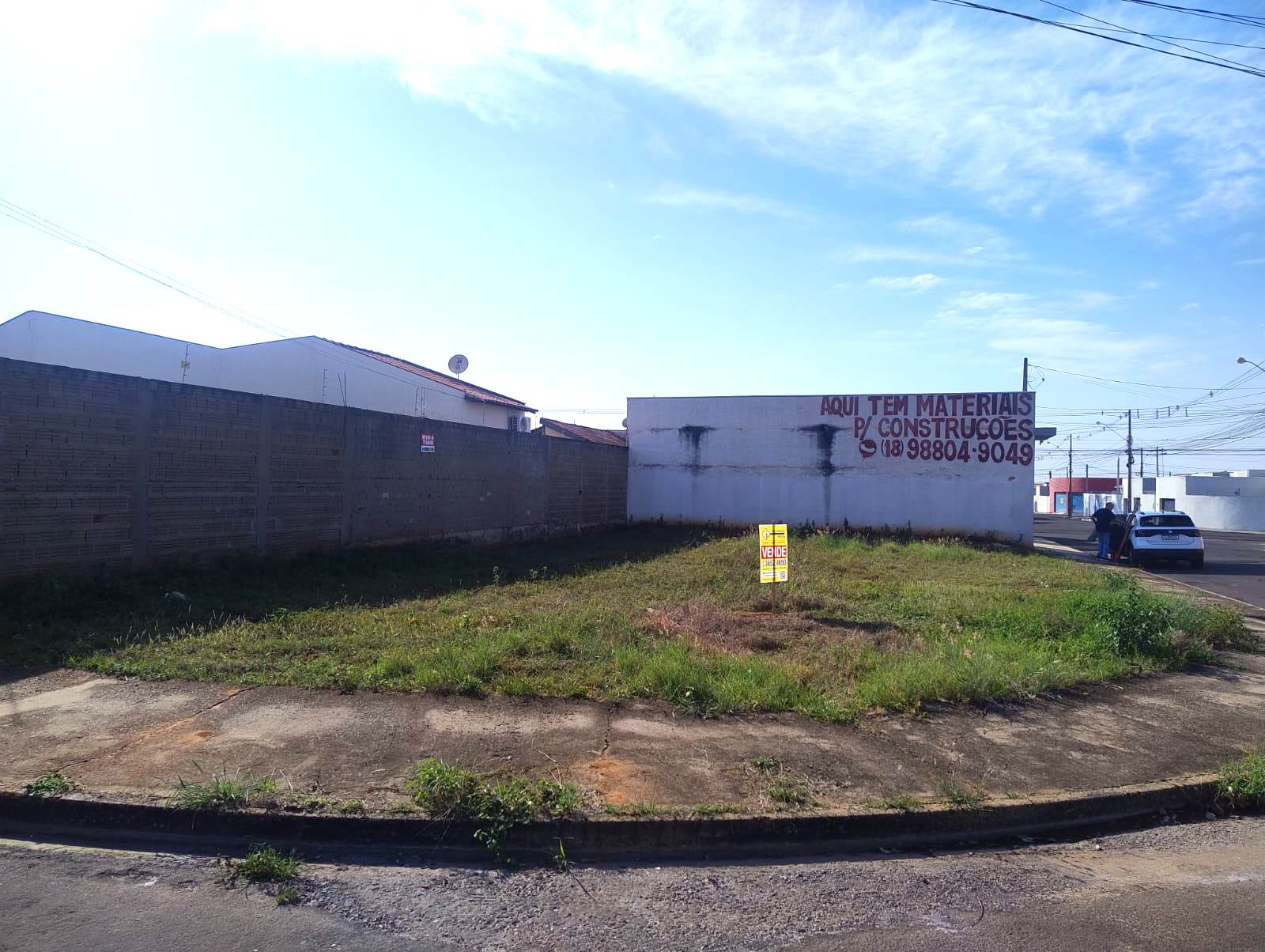 EXCELENTE TERRENO DE ESQUINA NO JARDIM DO LAGO 5