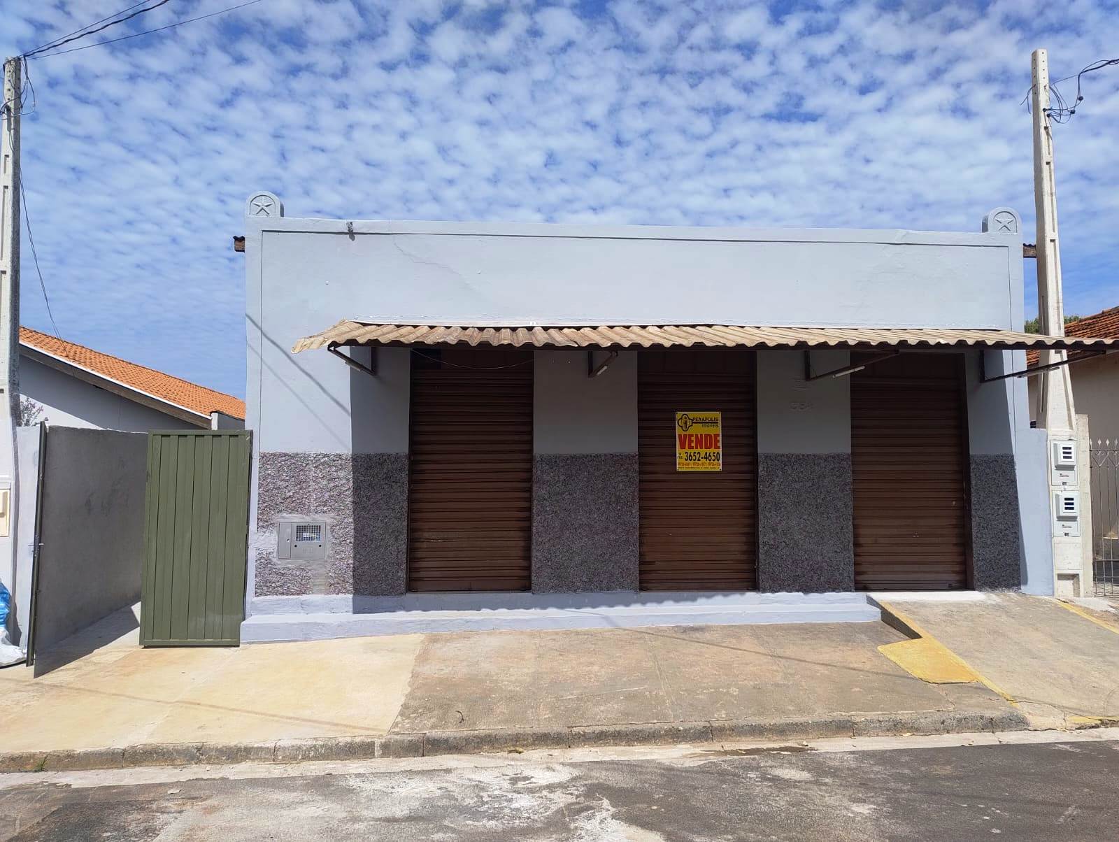 SALÃO COMERCIAL REFORMADO NO JARDIM GUANABARA