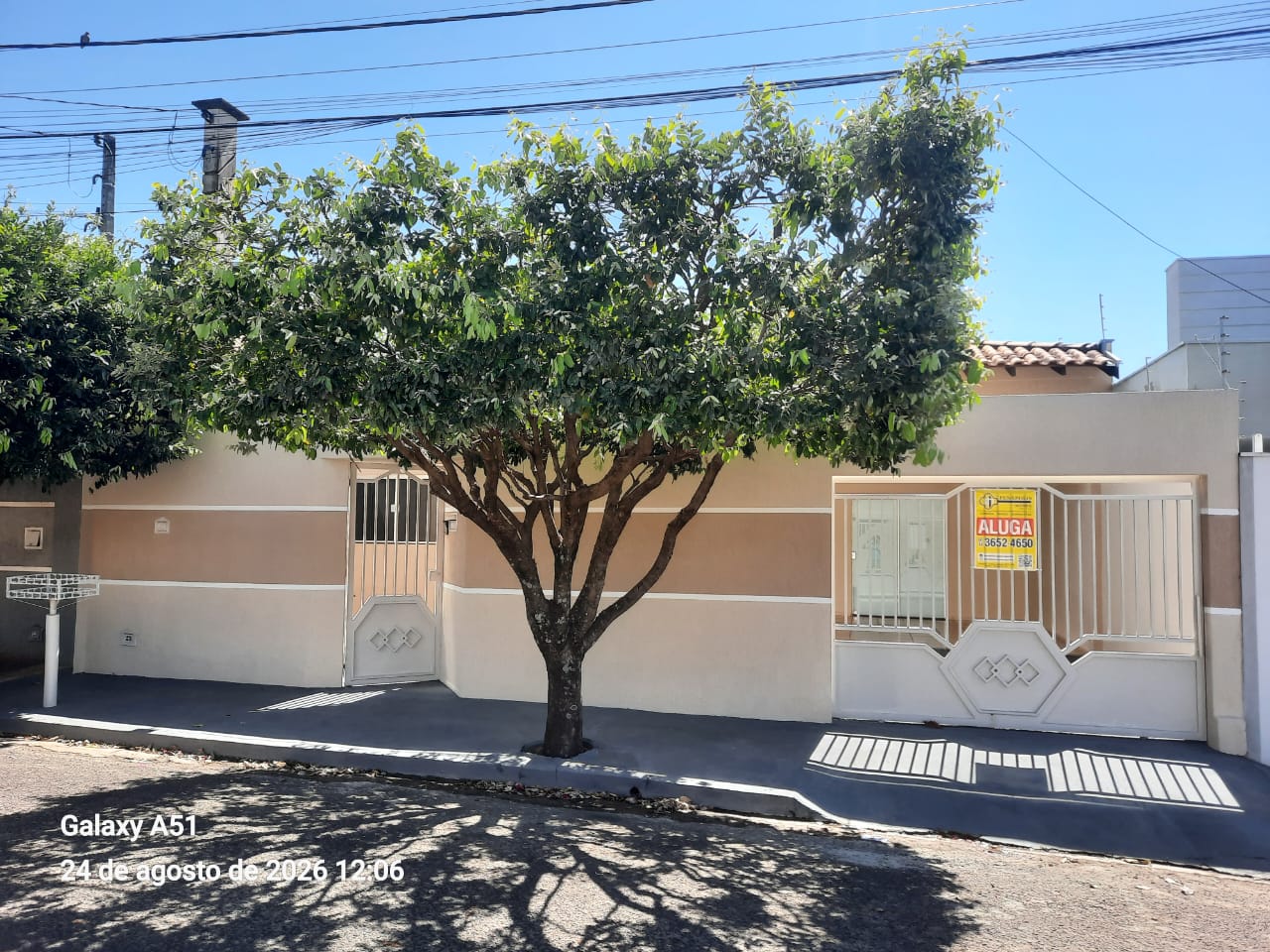 Rua Aurea de Freitas Oliveira, 30 - Residencial Jardim do Lago